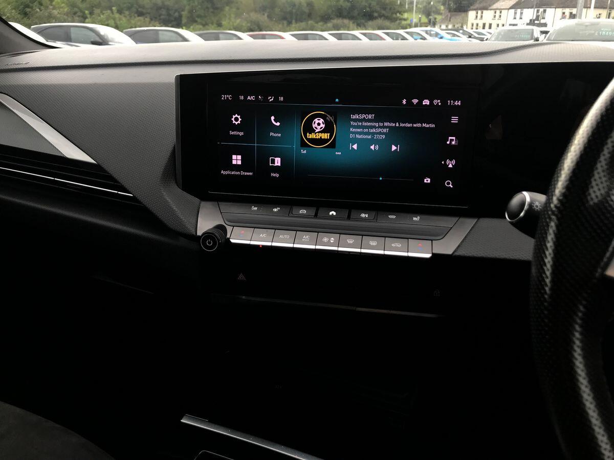 Vauxhall Astra view 13
