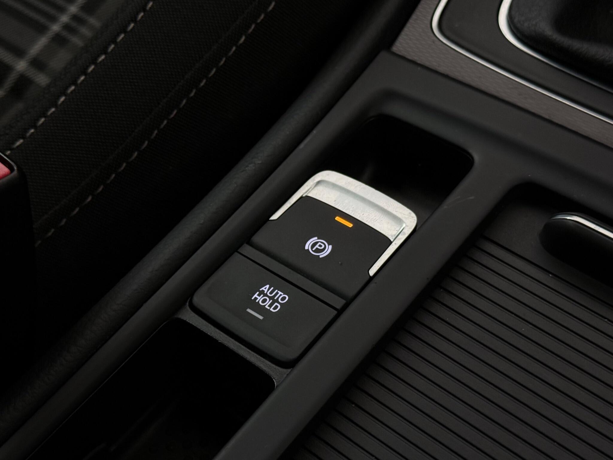 Volkswagen Golf view 19