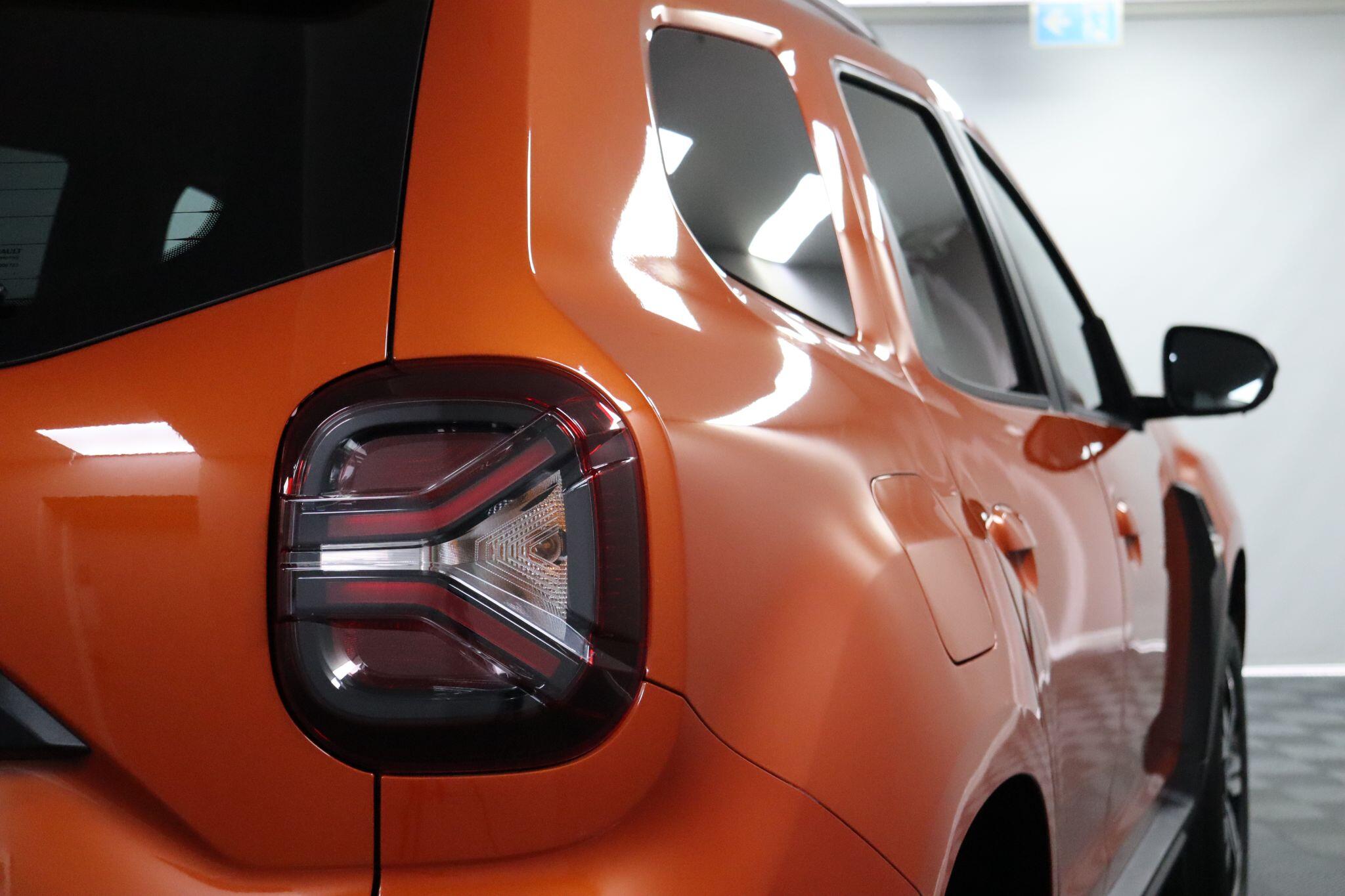 Dacia Duster view 28