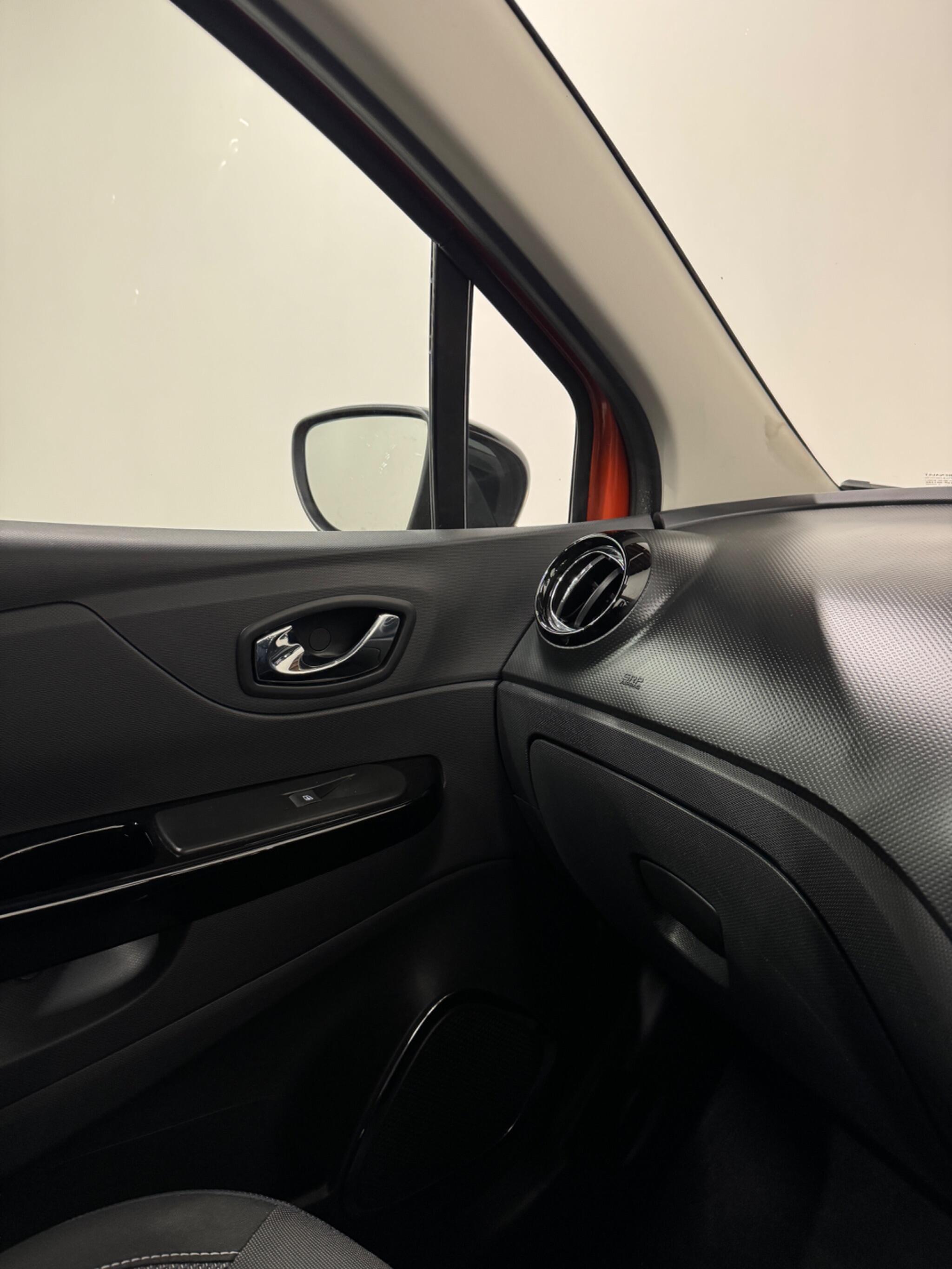 Renault Captur view 22