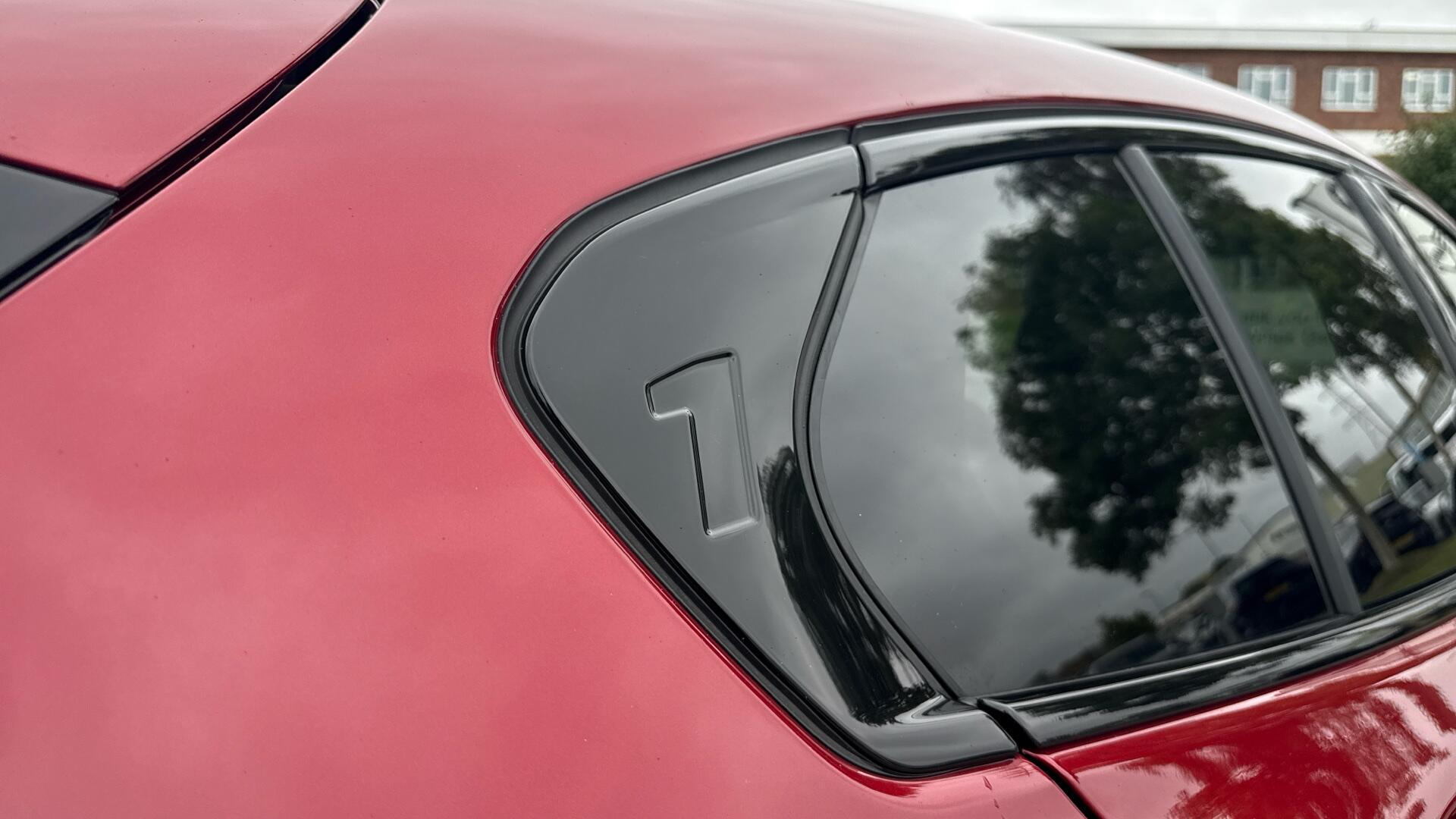 BMW 1 Series view 29