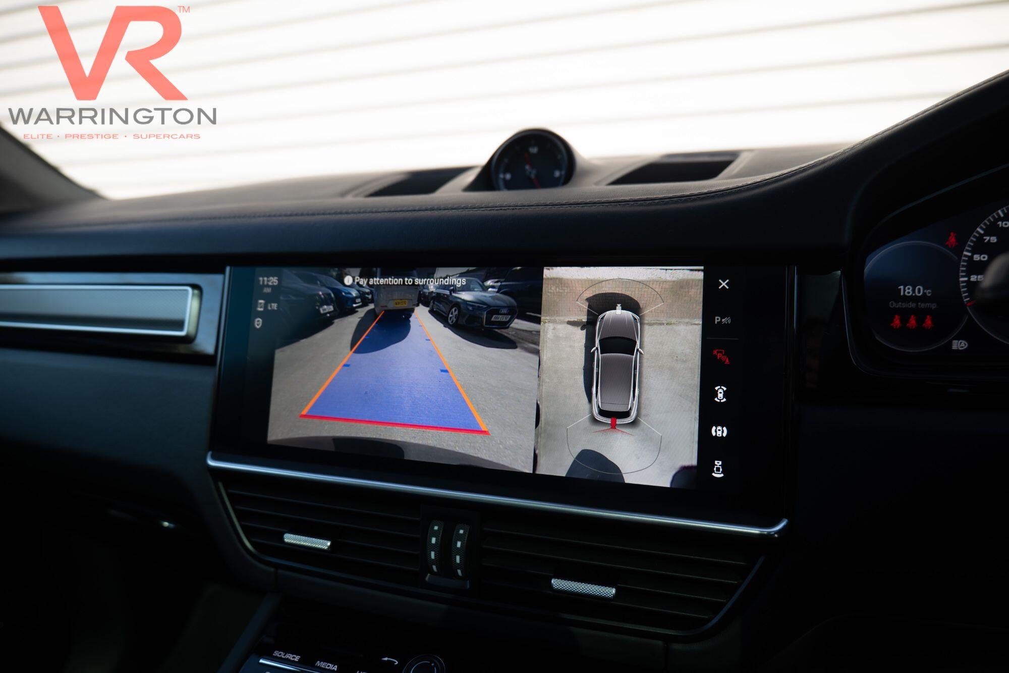 Porsche Cayenne view 32