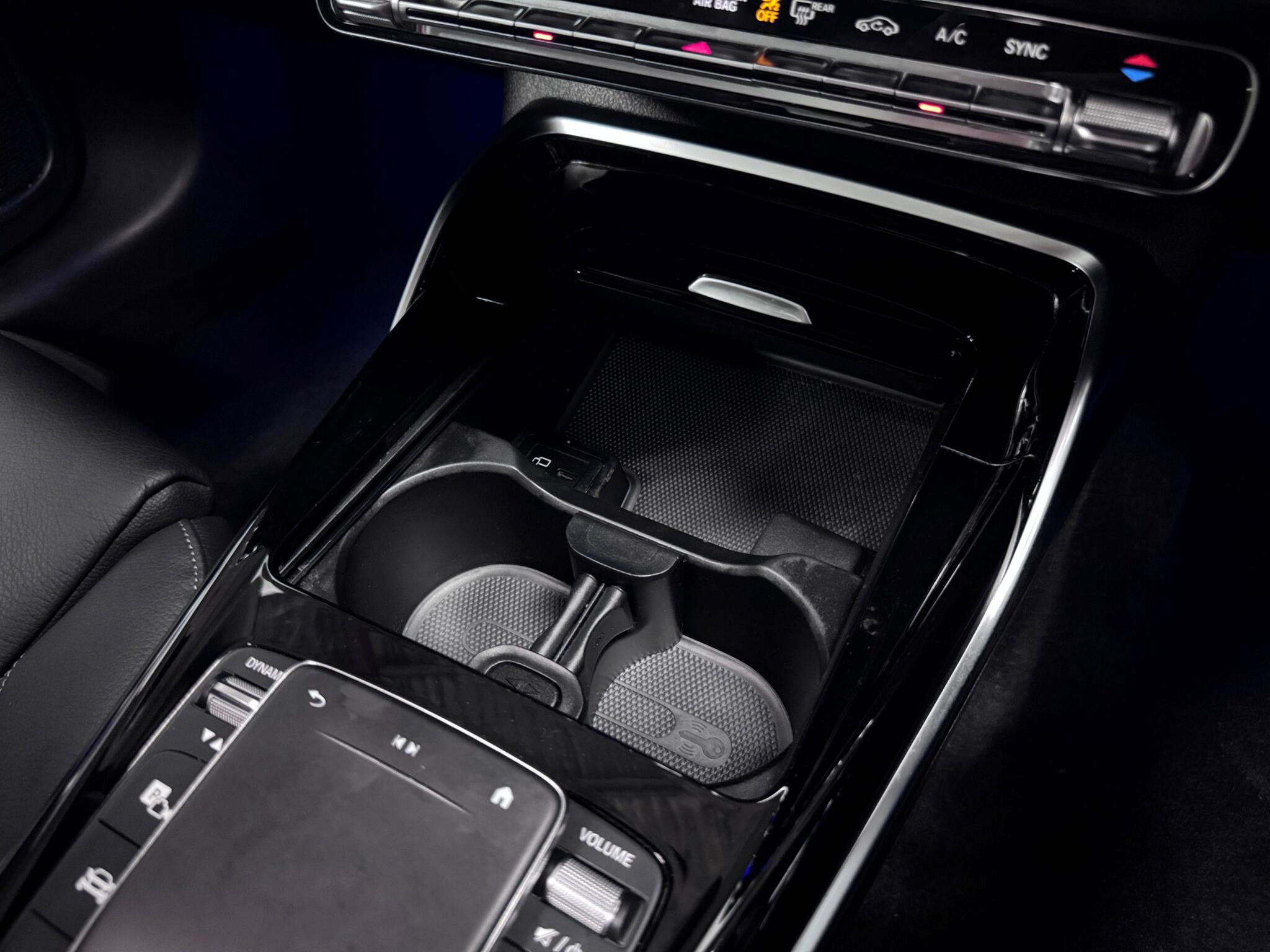 Mercedes-Benz Cla view 37