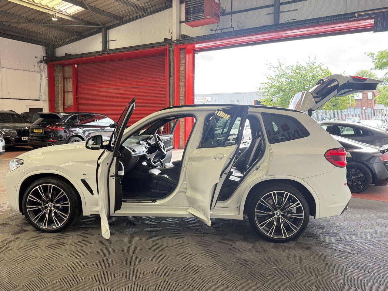 BMW X3 view 13