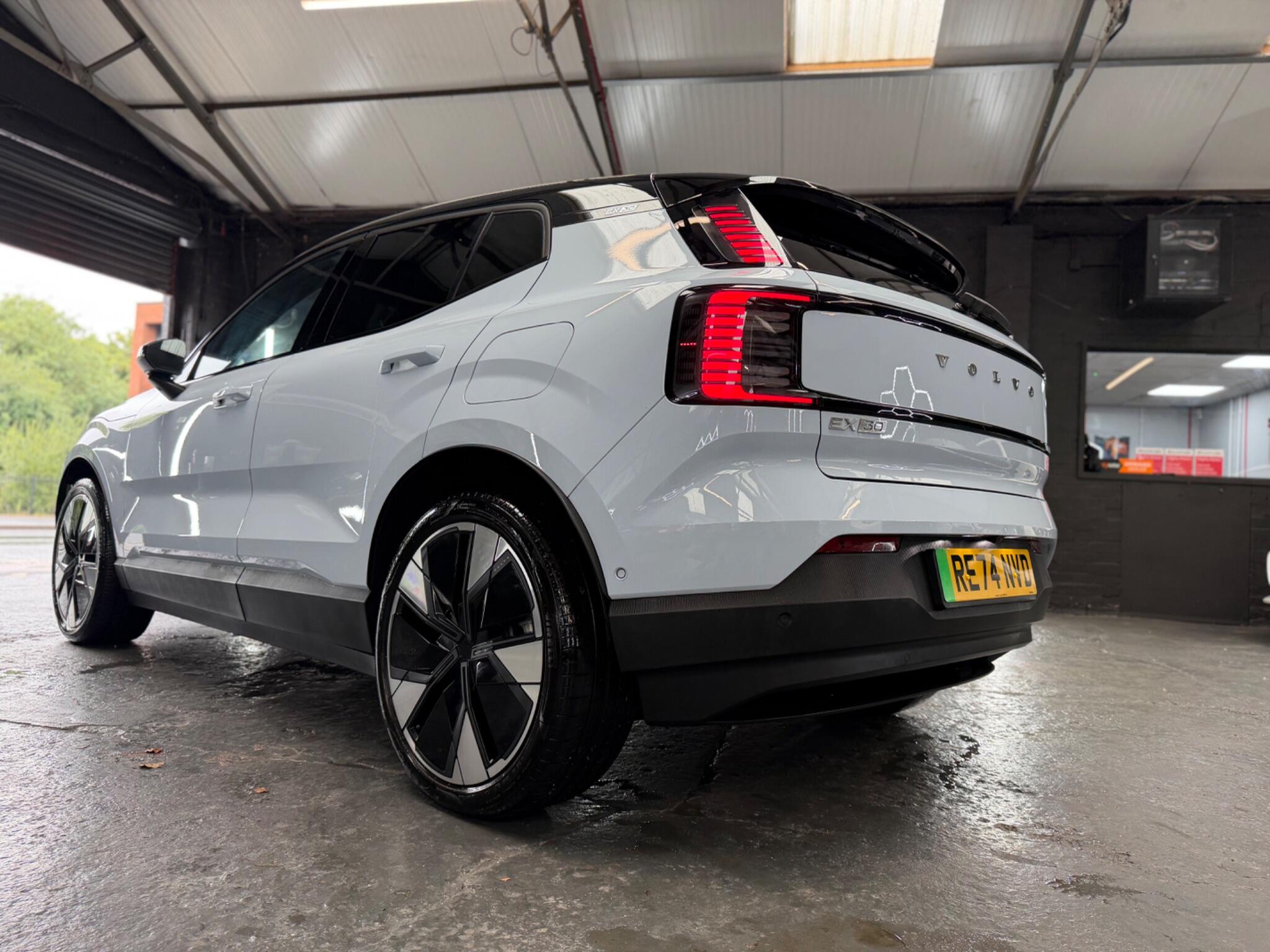 Volvo Ex30 view 21