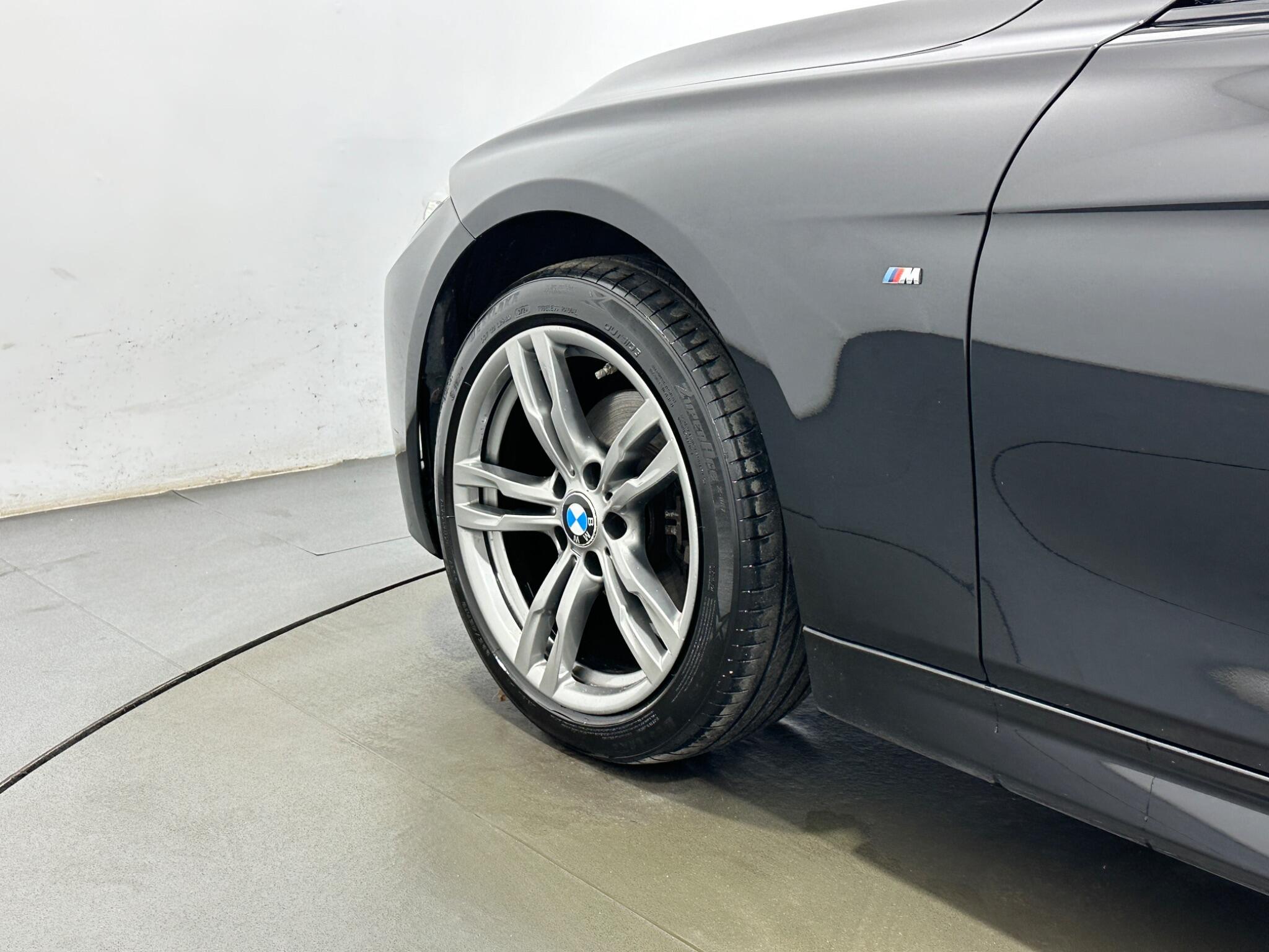 BMW 3 Series view 50