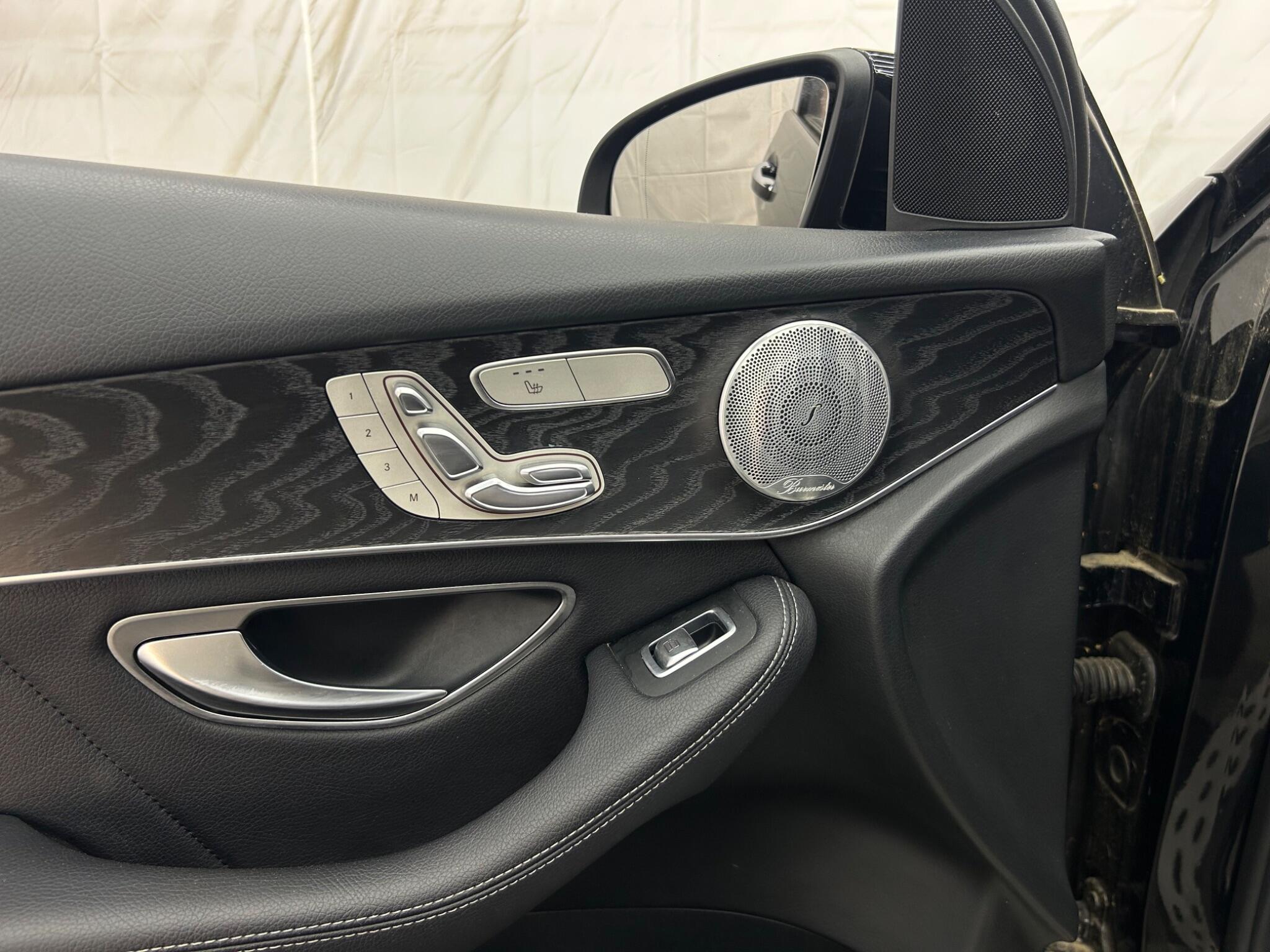 Mercedes-Benz GLC view 56