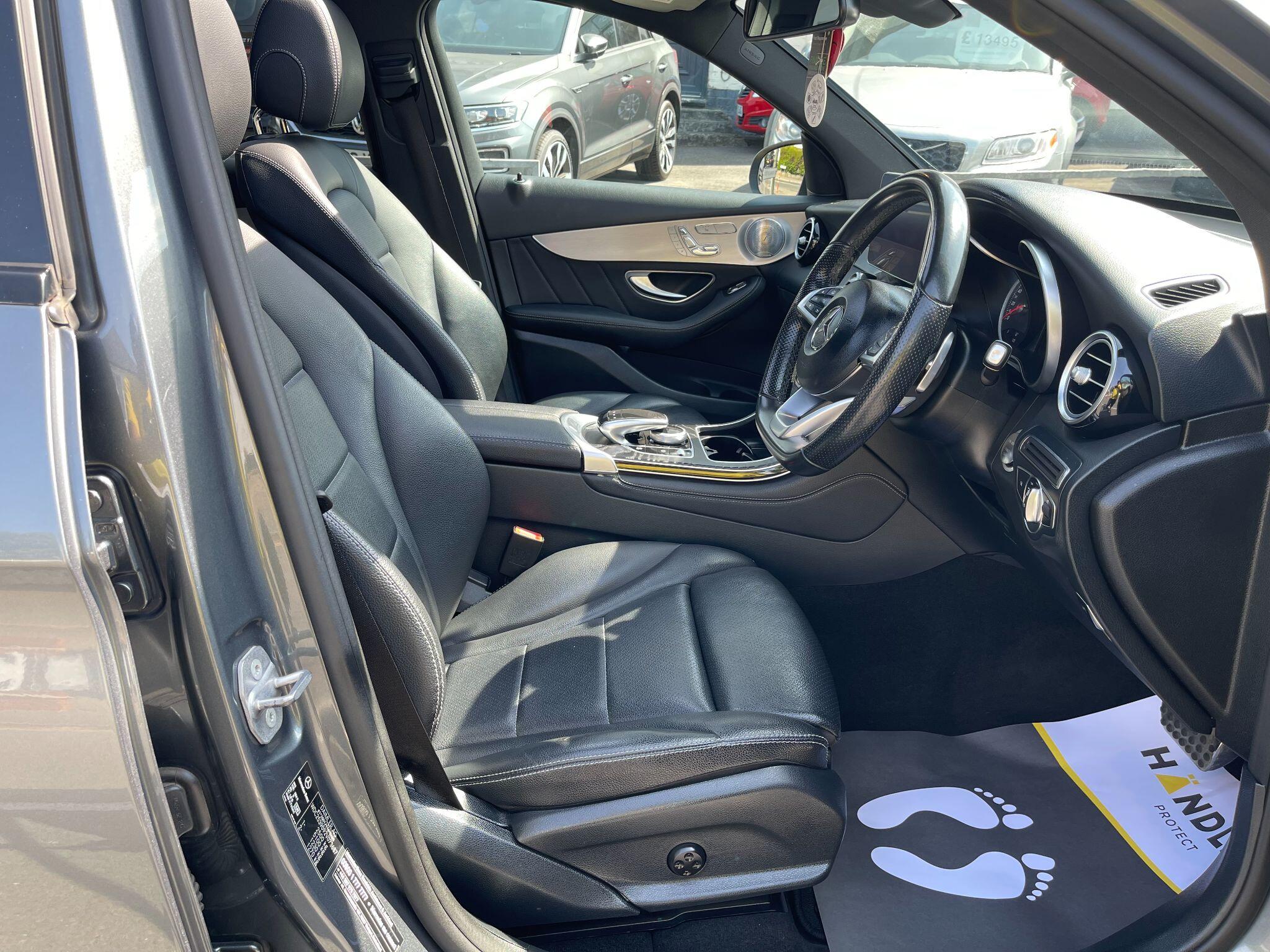Mercedes-Benz GLC view 32