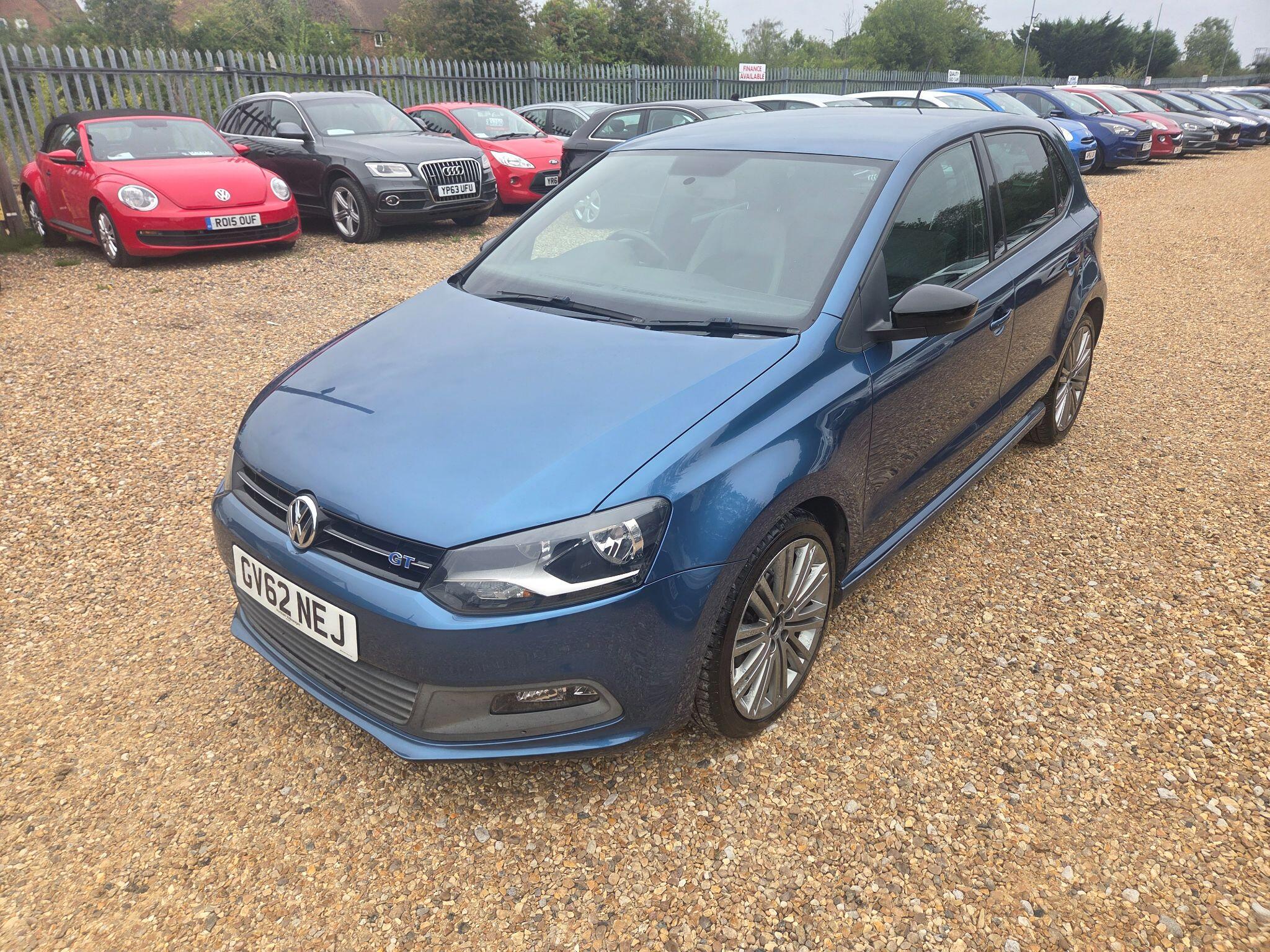 Volkswagen Polo view 3