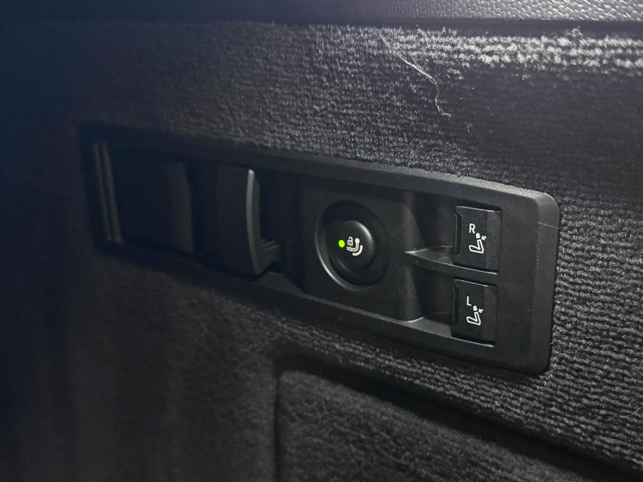 BMW Ix view 23