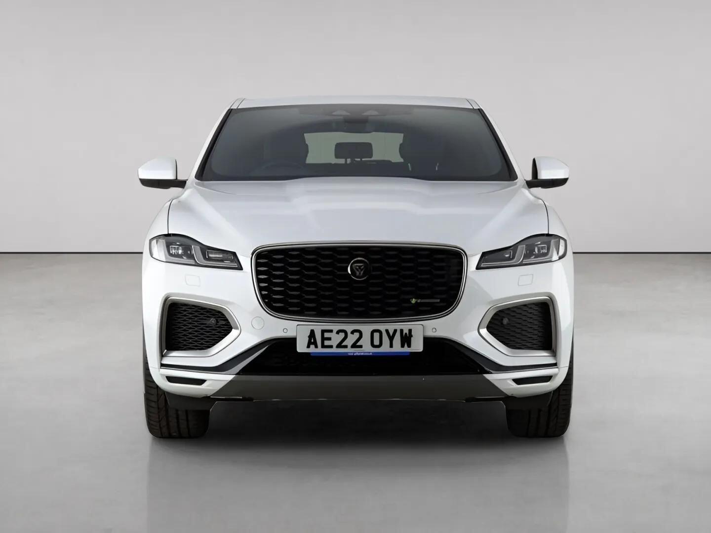 Jaguar F-Pace view 5