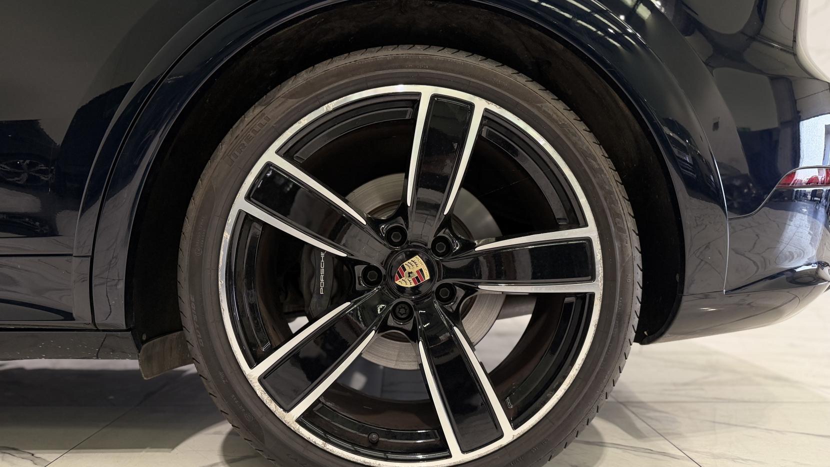 Porsche Cayenne view 55