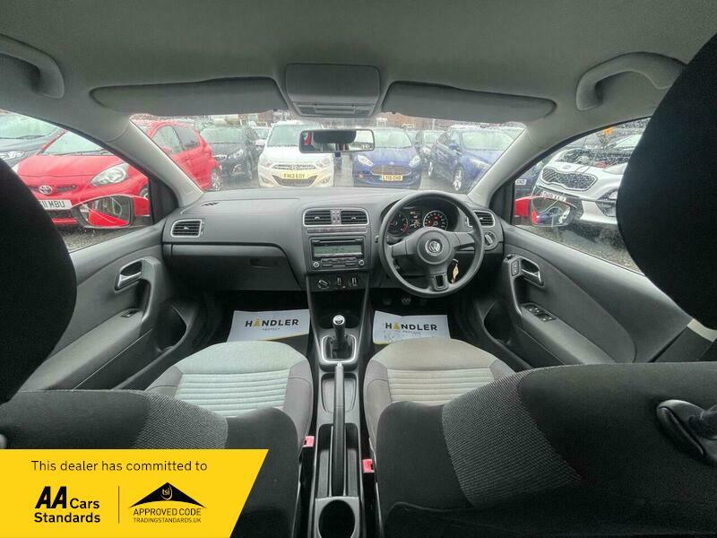 2011 Volkswagen Polo image 37