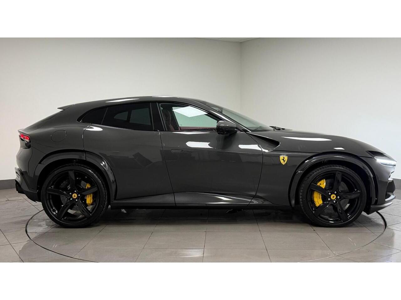 Ferrari Purosangue view 9