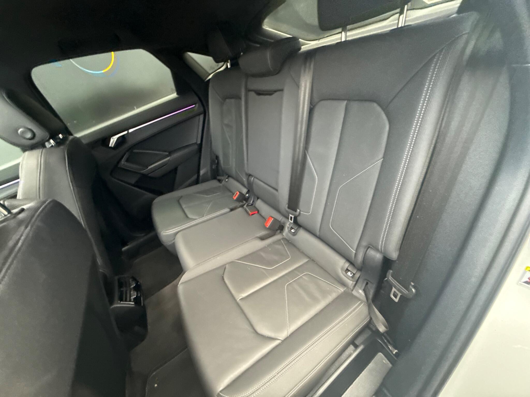 Audi Q3 view 25