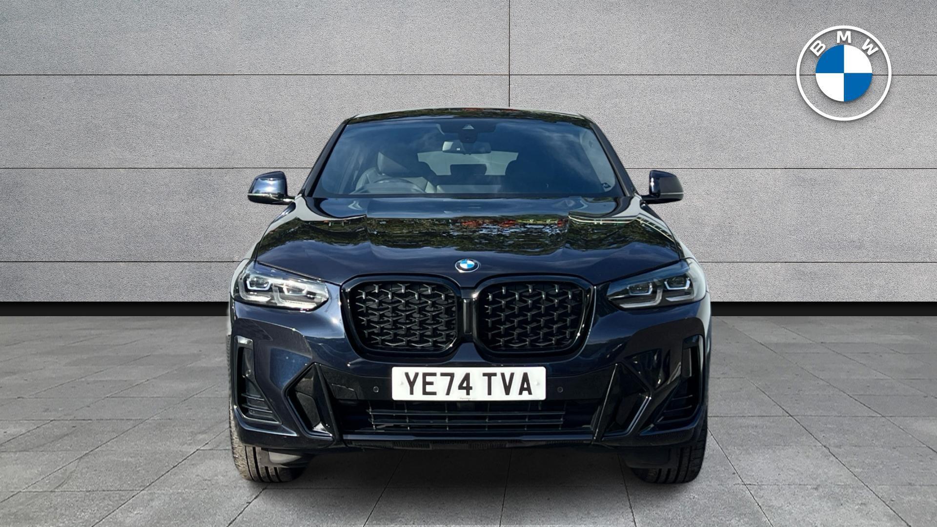 BMW X4 view 16