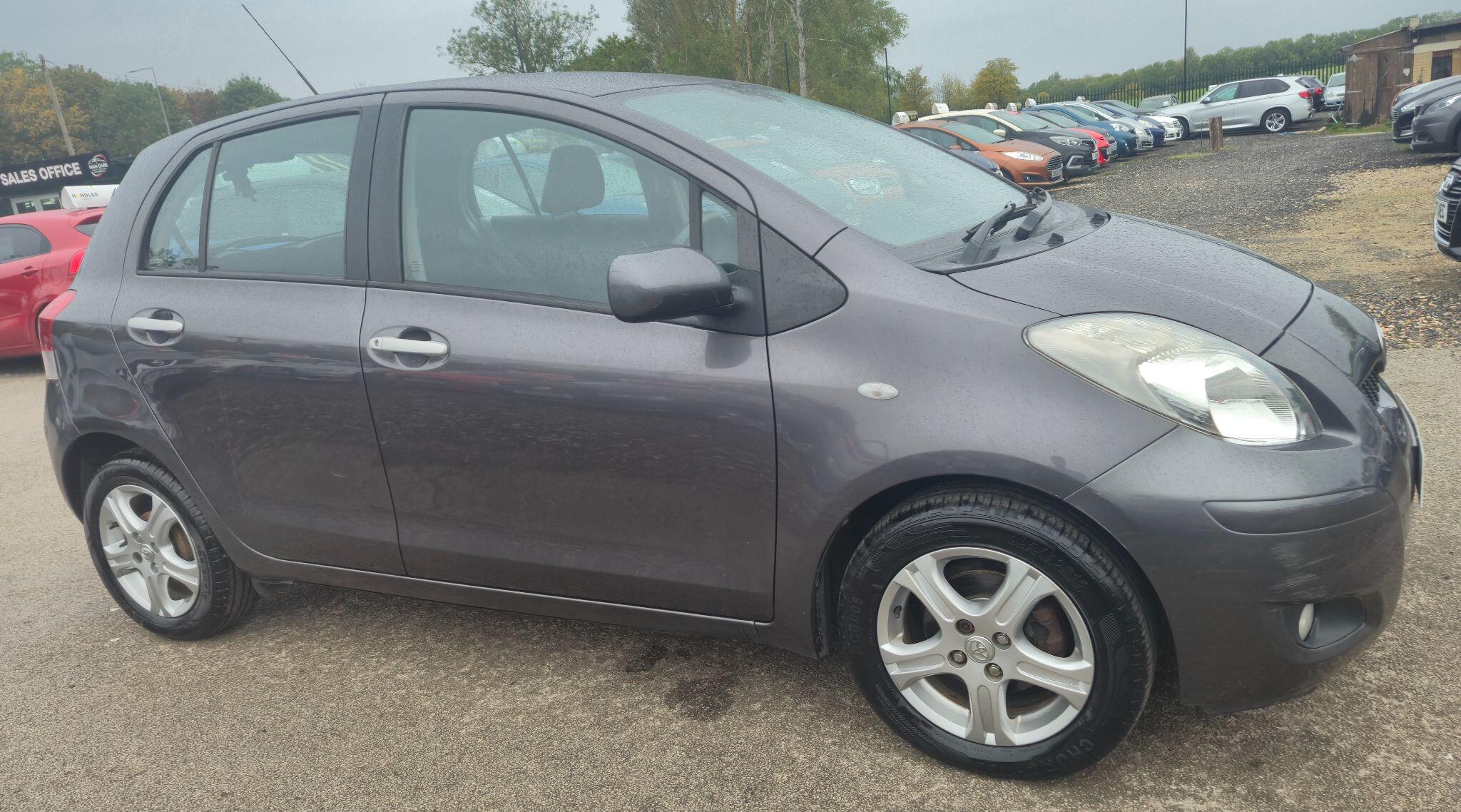 Toyota Yaris view 6