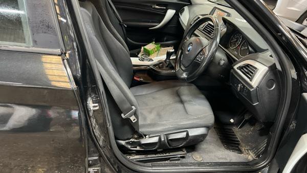 BMW 1 Series view 10
