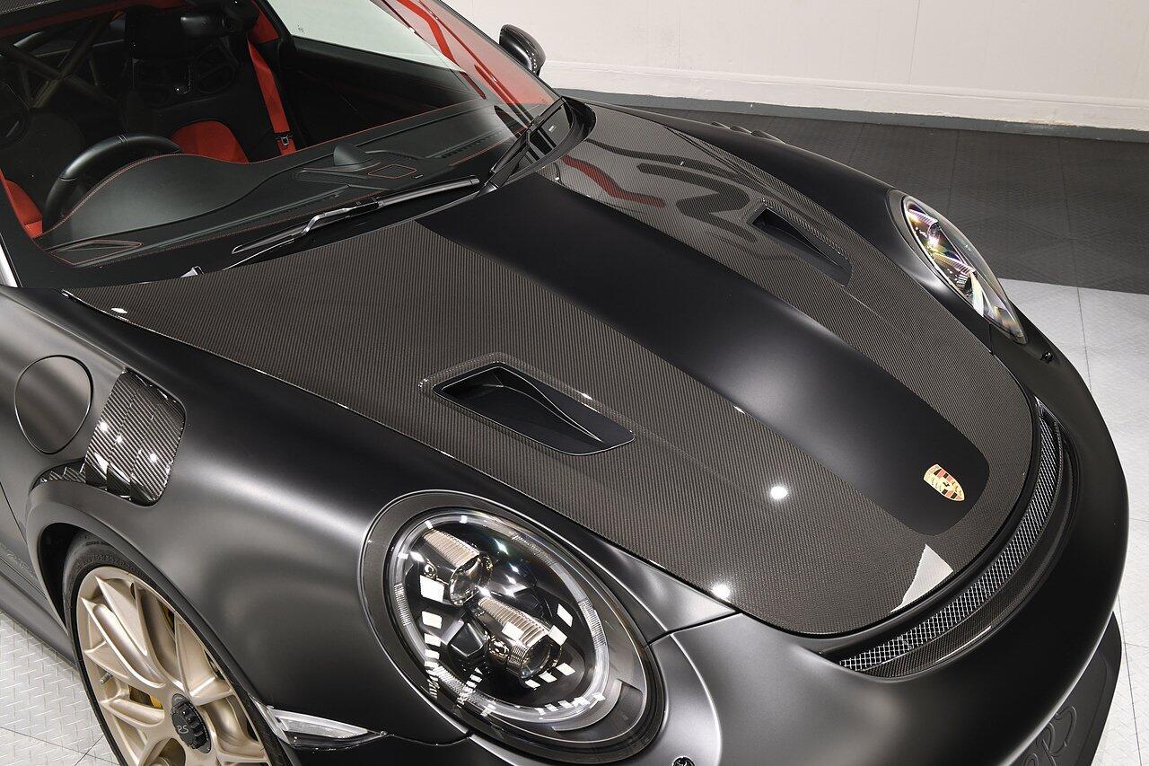 Porsche 911 view 54