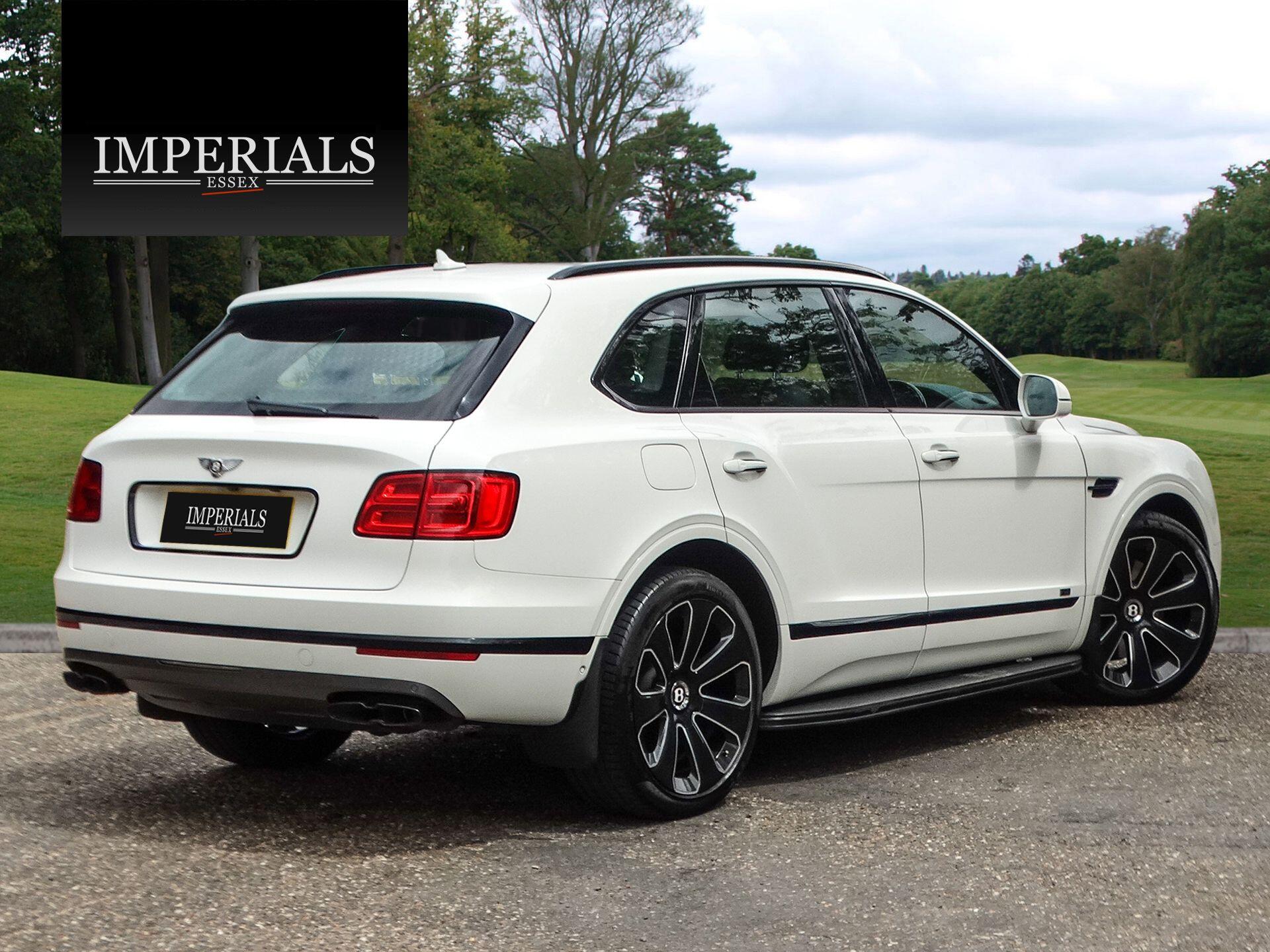 Bentley Bentayga view 4