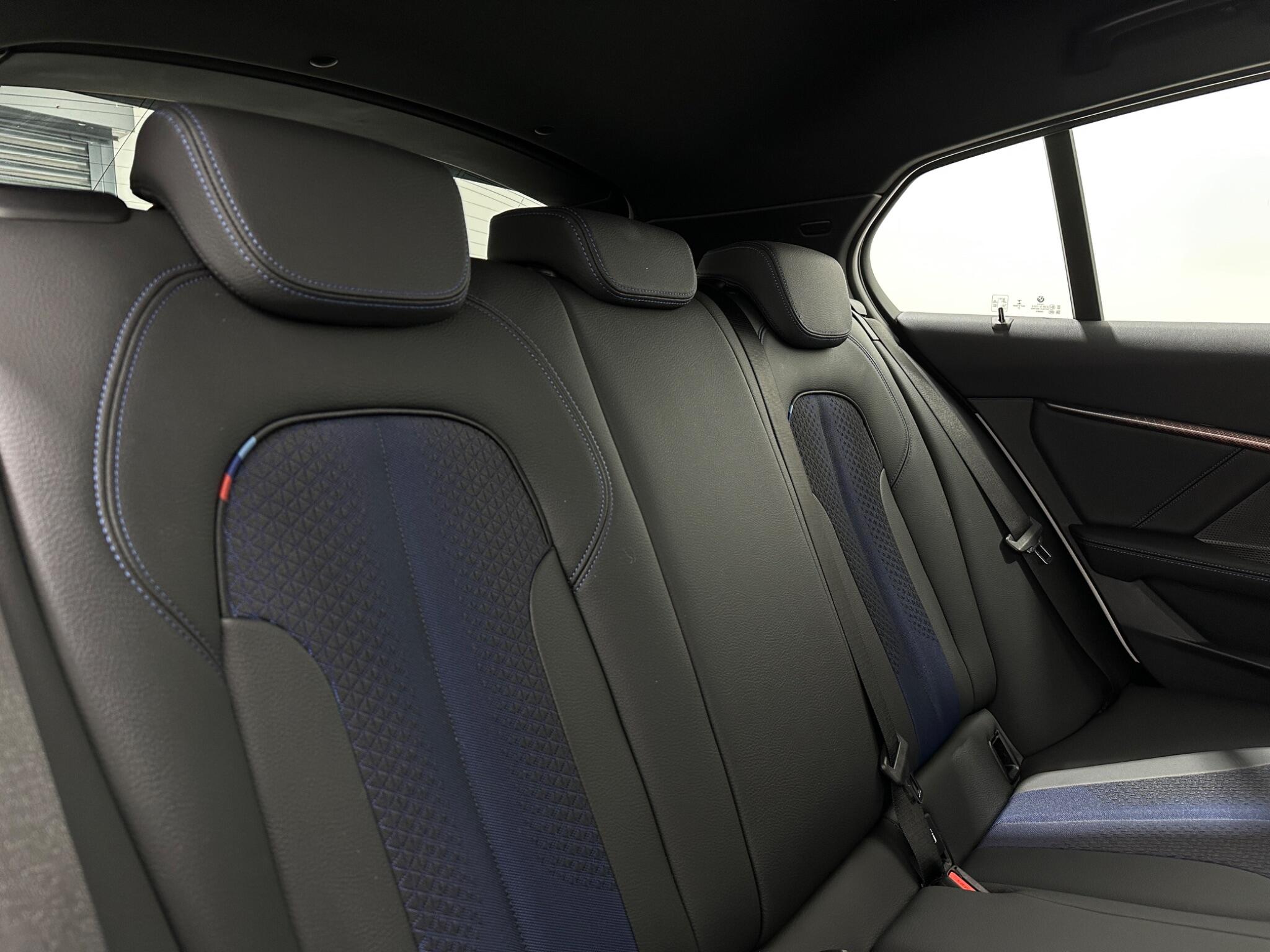 BMW 1 Series view 44