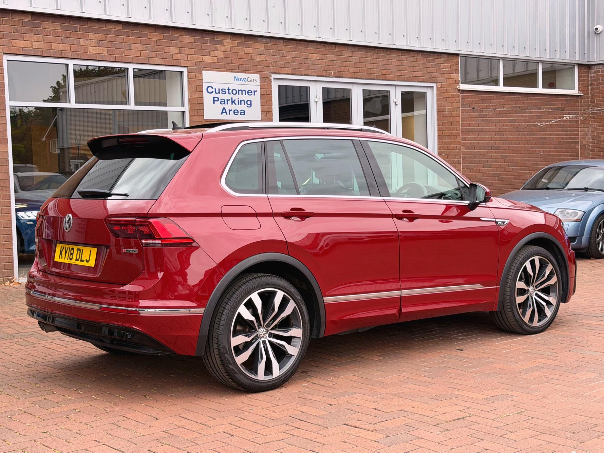 Volkswagen Tiguan view 19