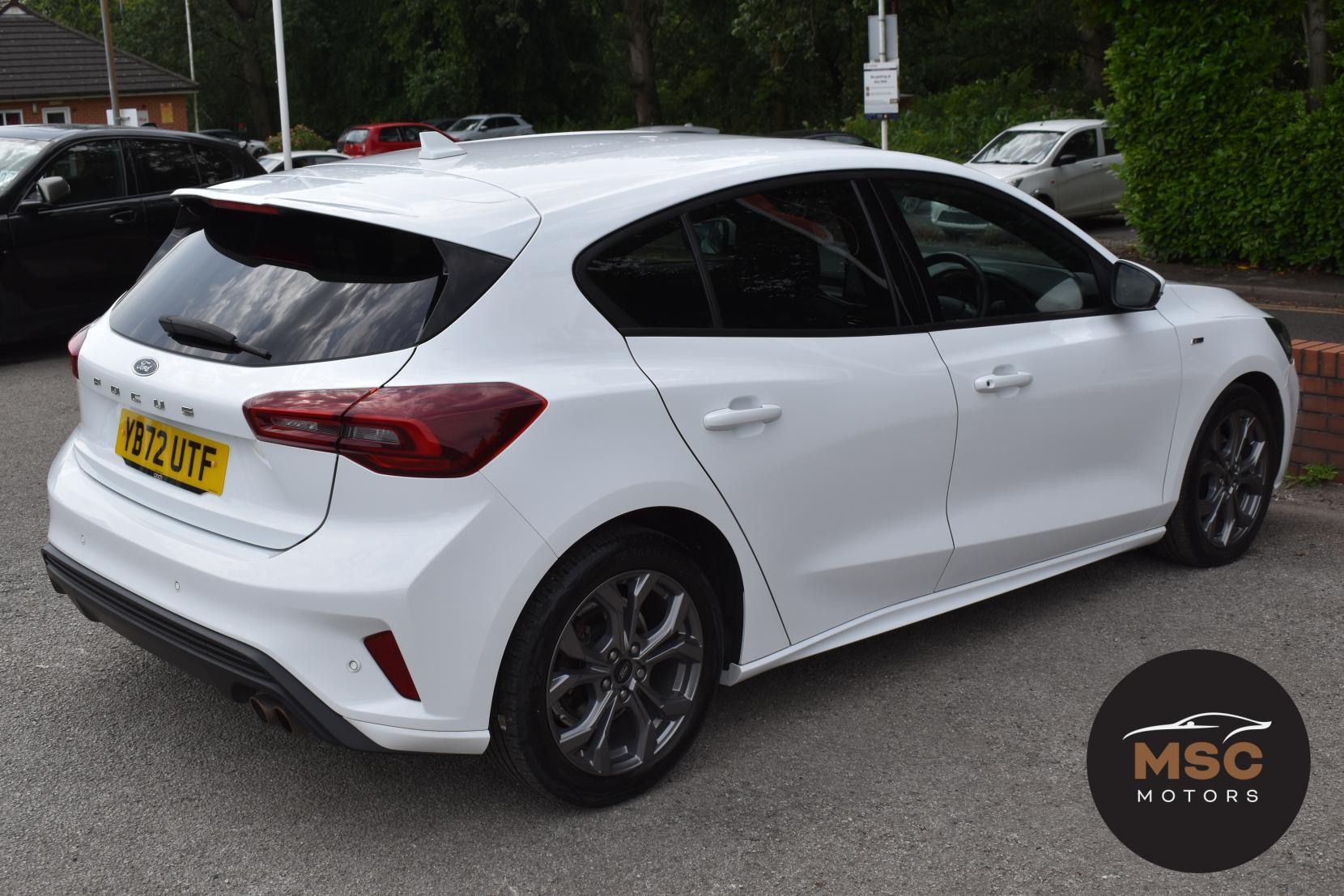 Ford Focus view 17