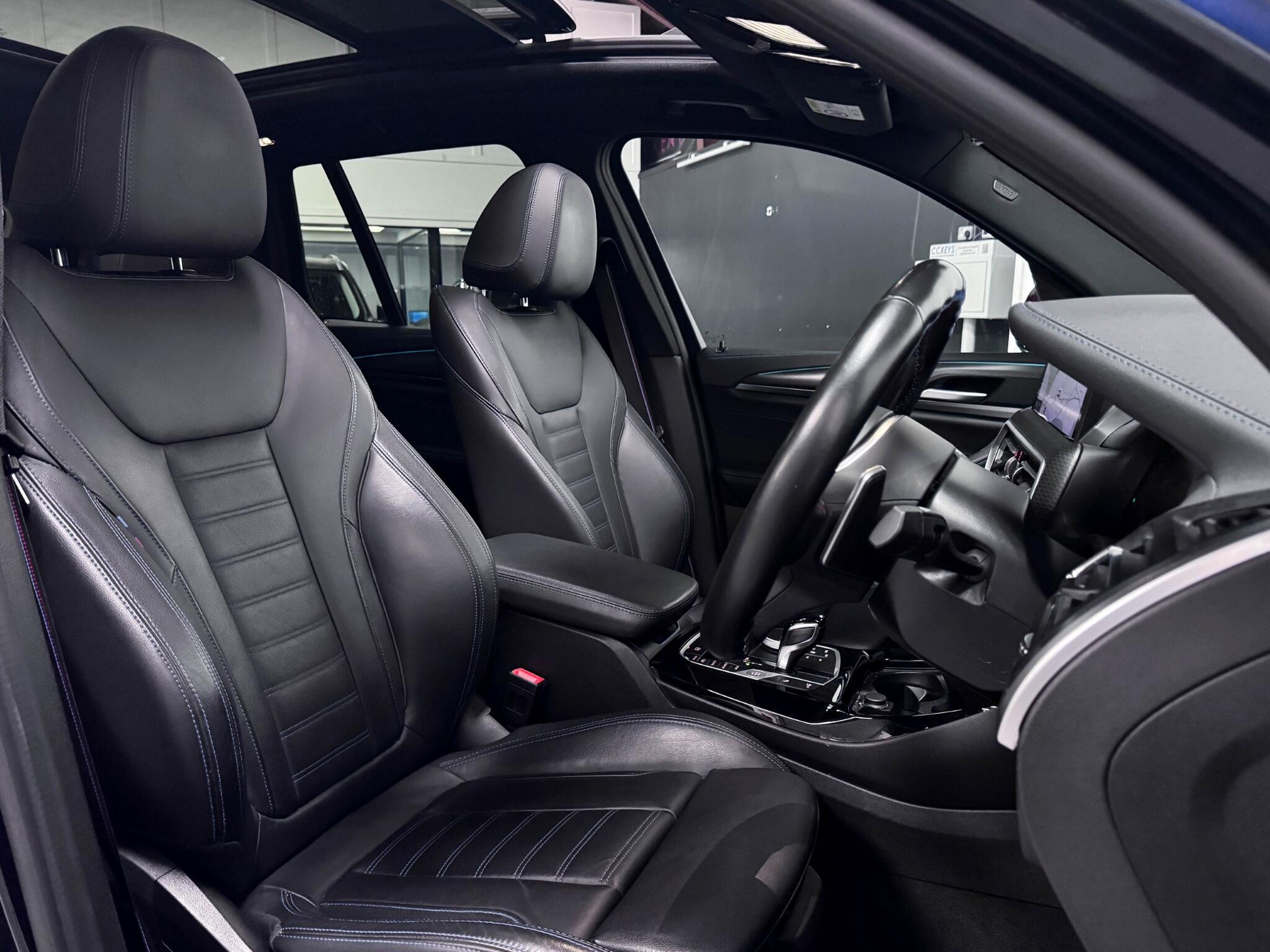 BMW X3 view 28