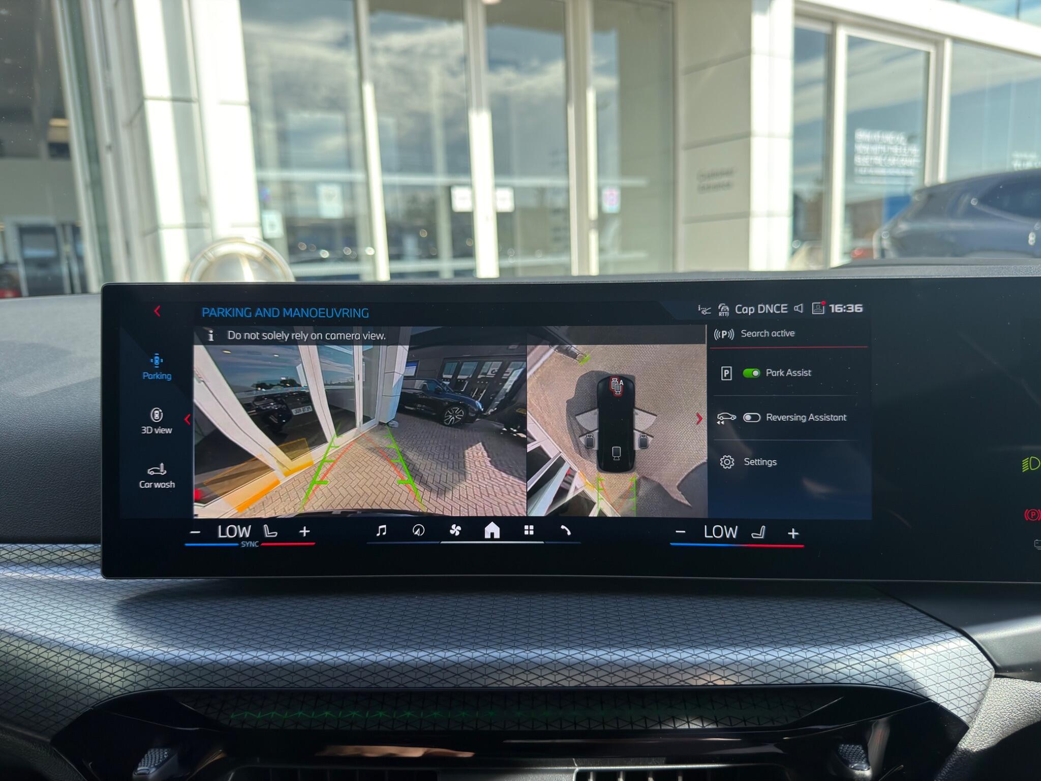 BMW I4 view 33