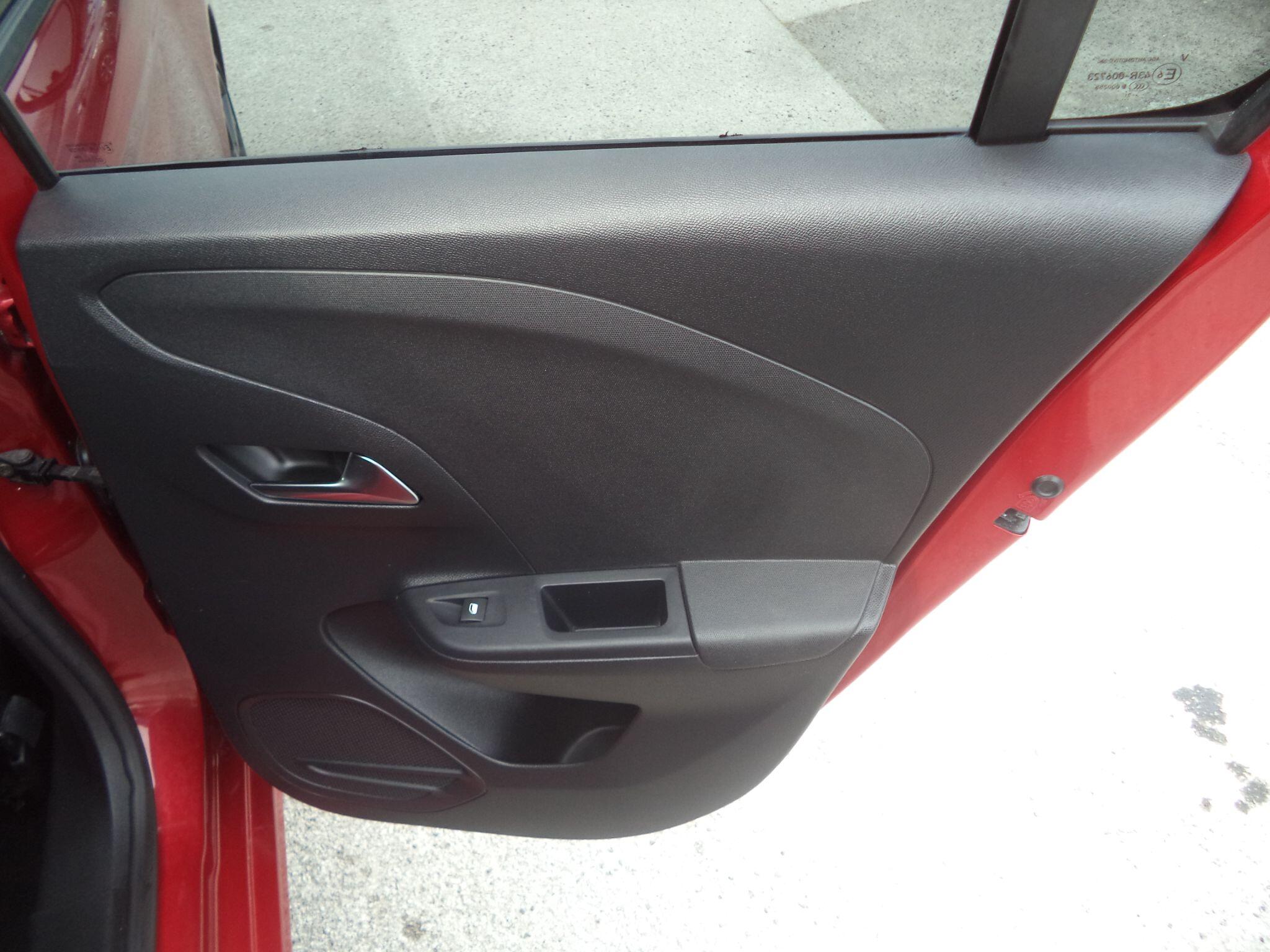 Vauxhall Corsa view 25