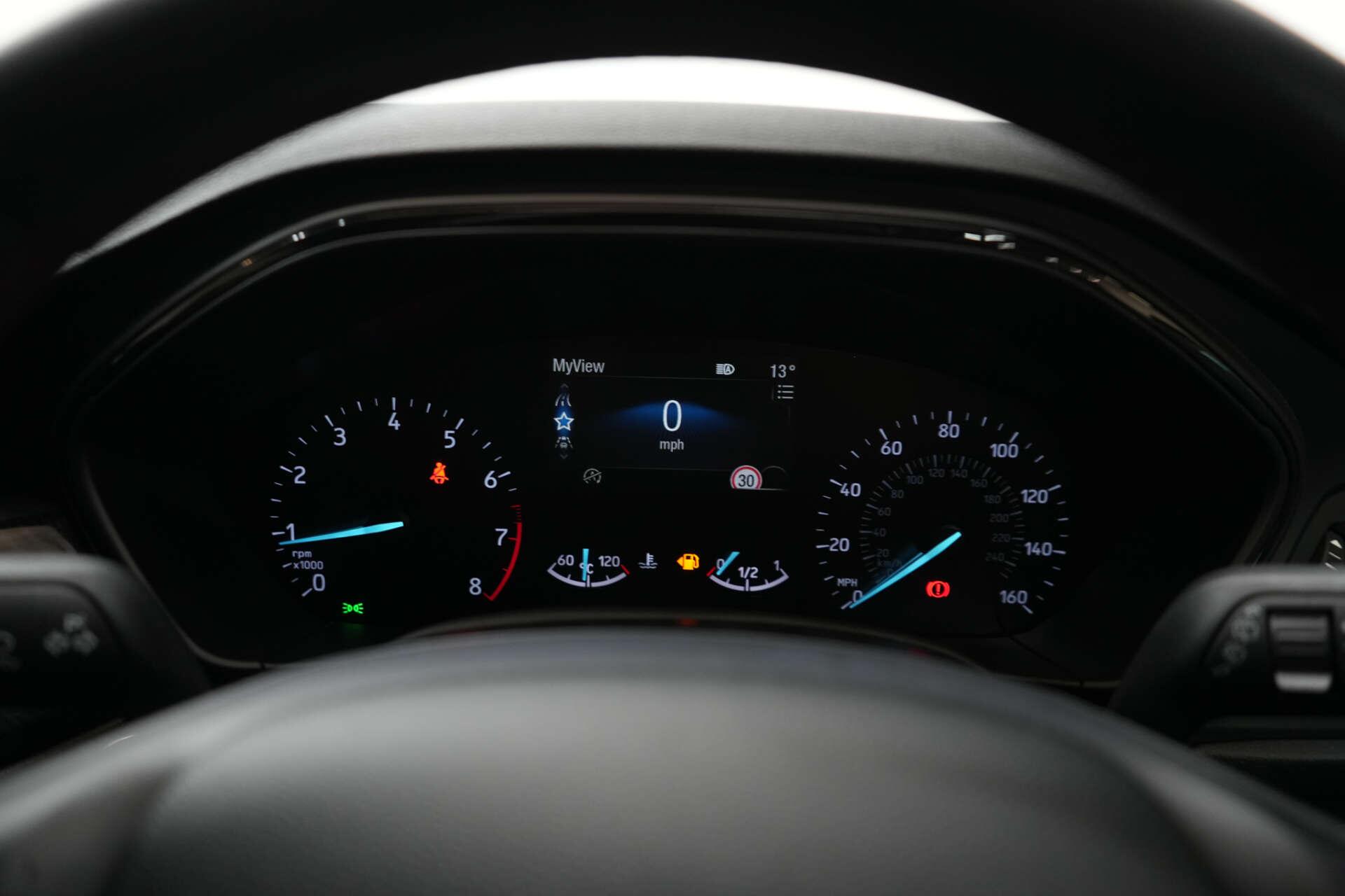 Ford Focus view 40