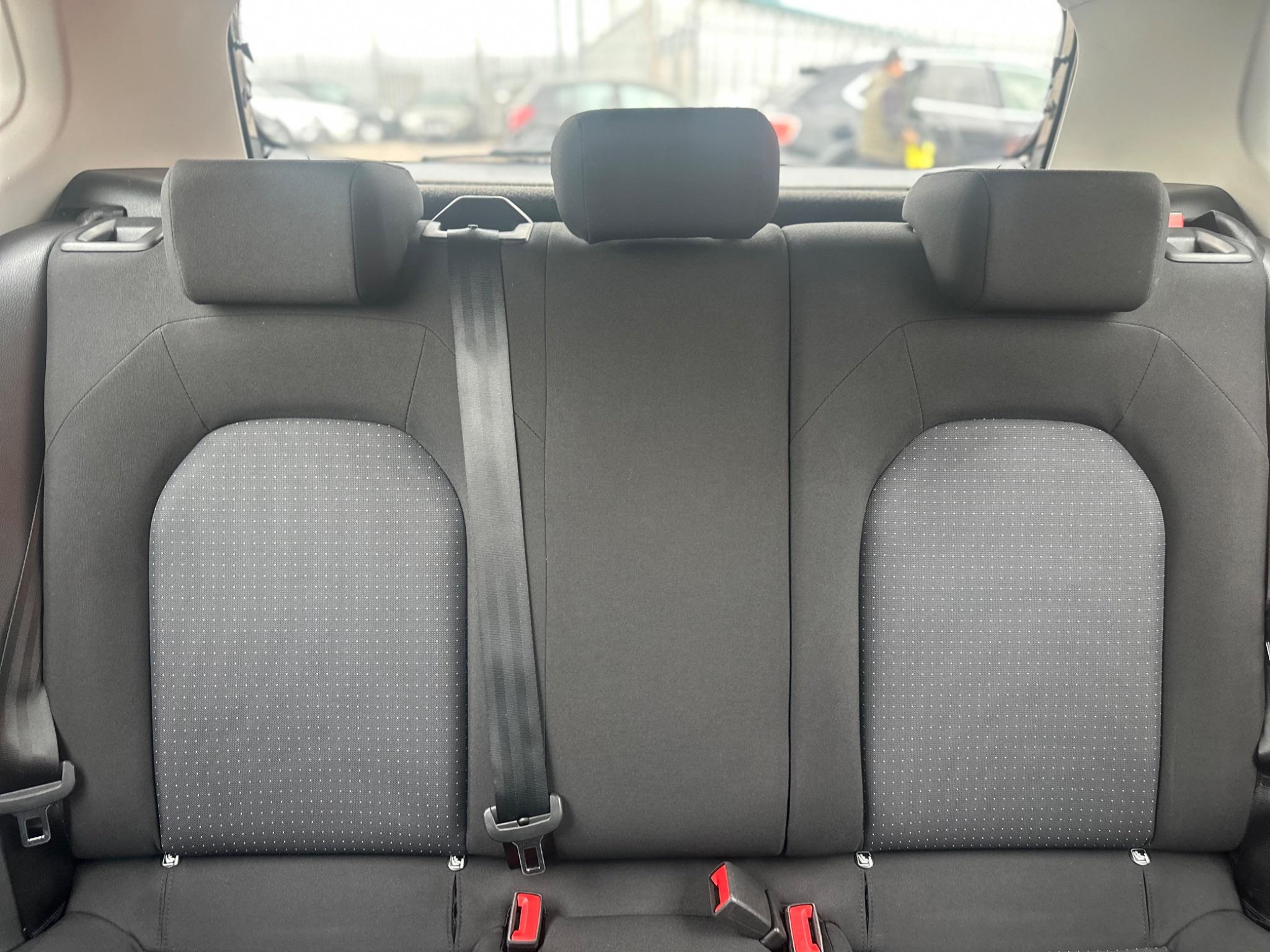 Seat Arona view 21