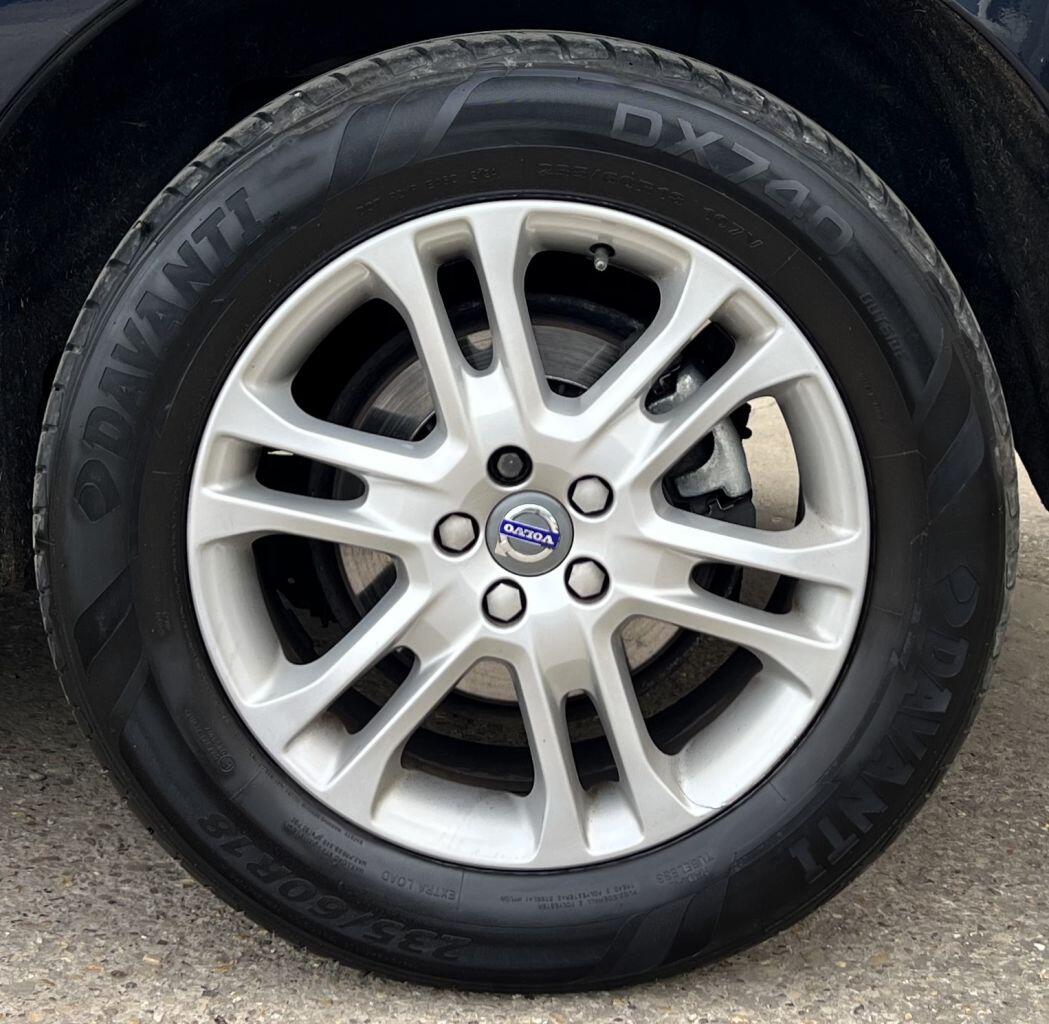 Volvo XC60 view 12
