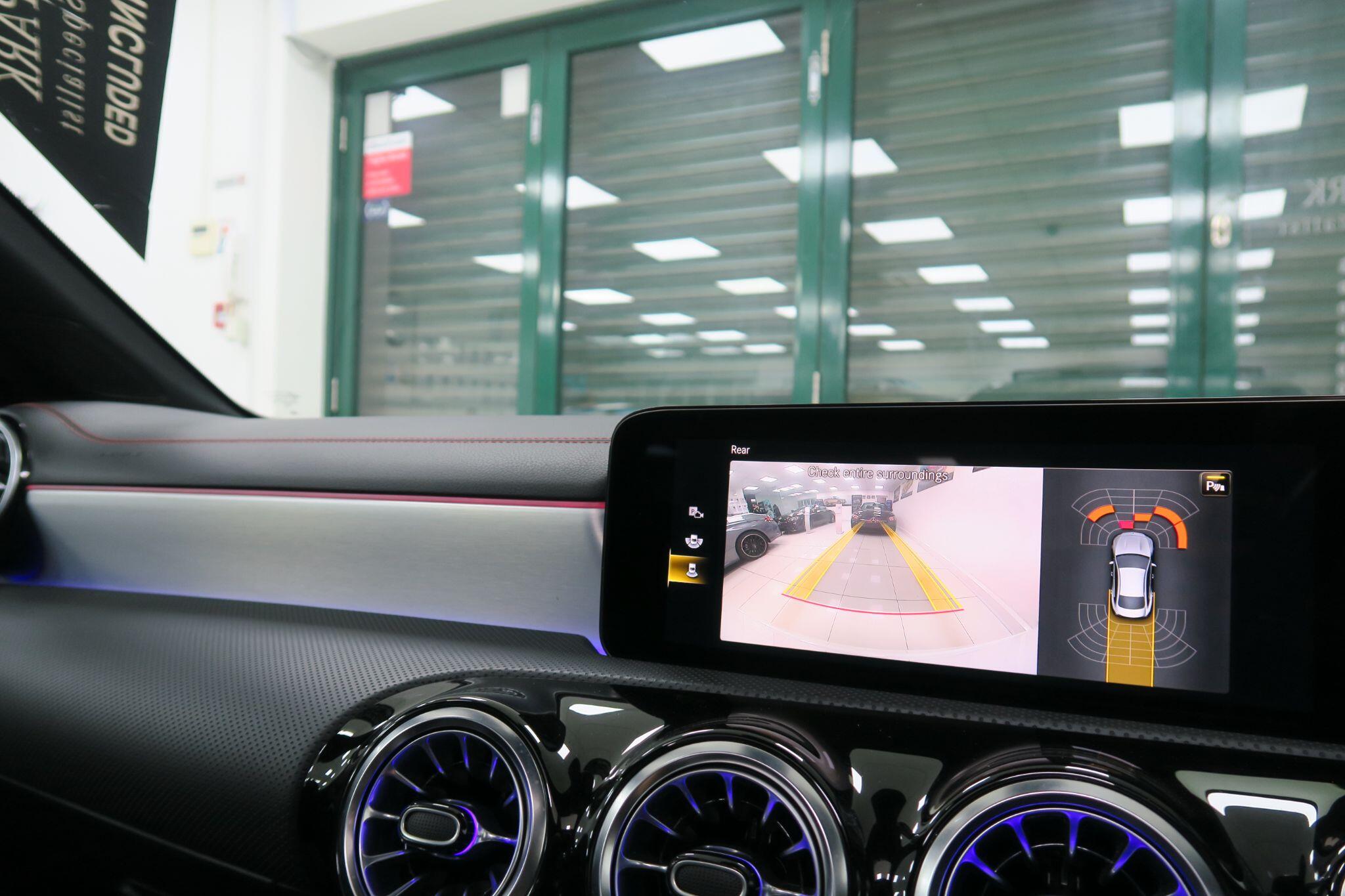 Mercedes-Benz Cla view 15