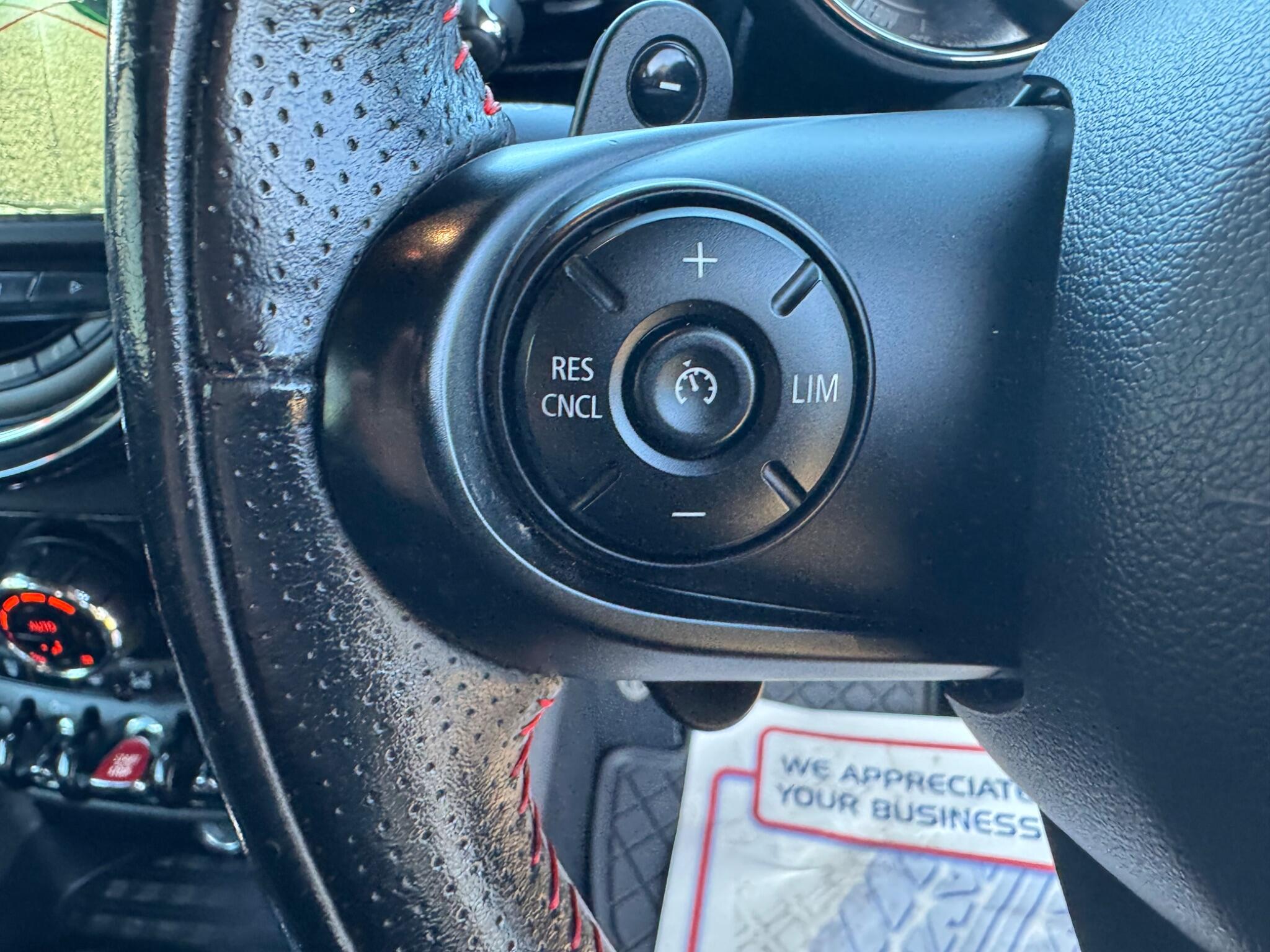 Mini Clubman view 31
