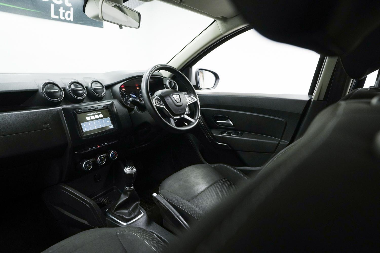 Dacia Duster view 19