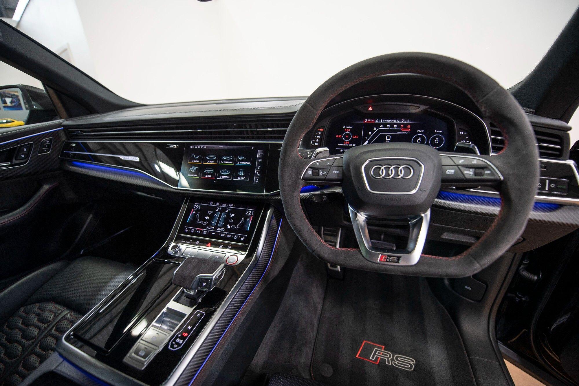 Audi RSQ8 view 13