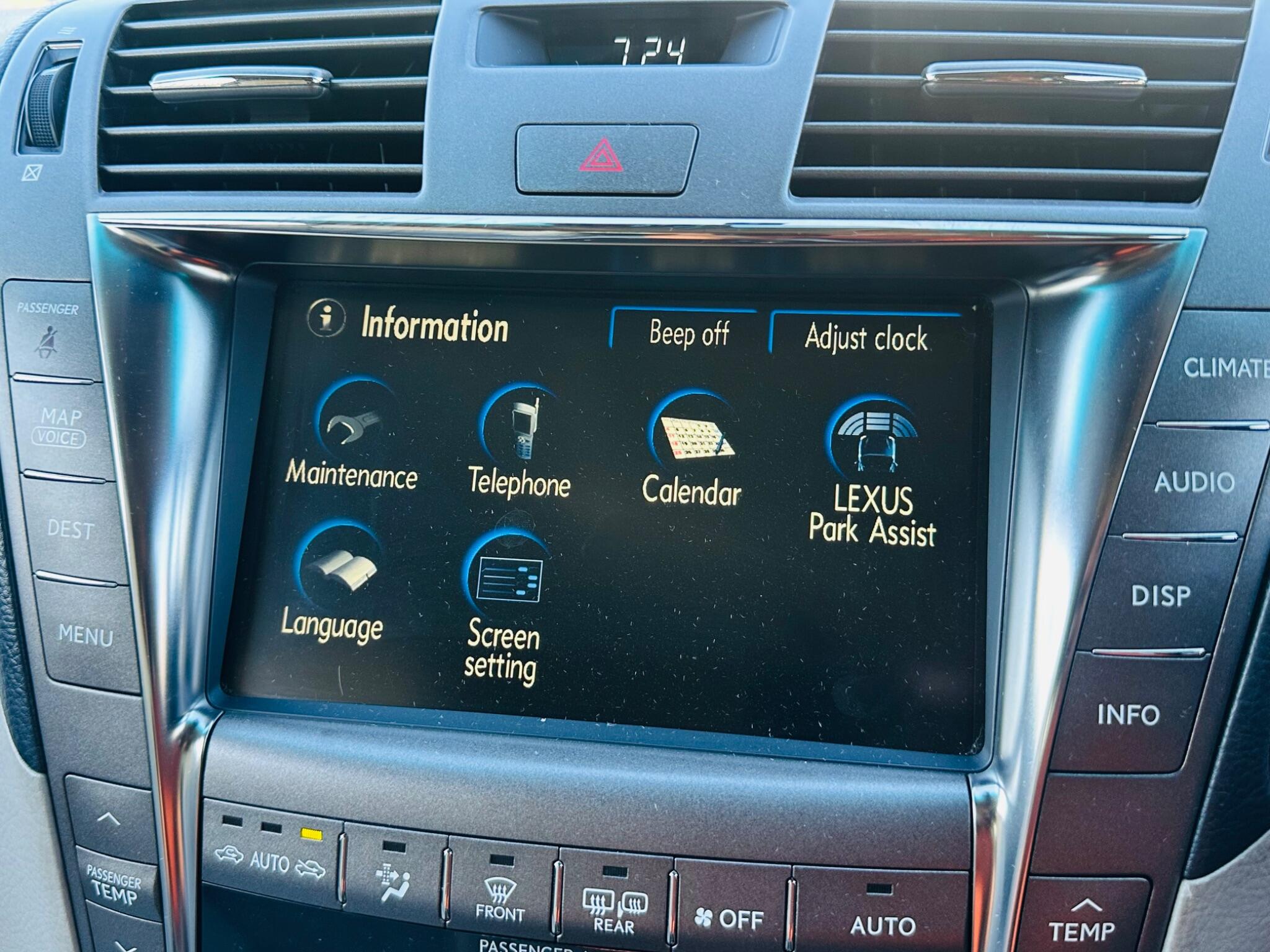 Lexus LS view 43
