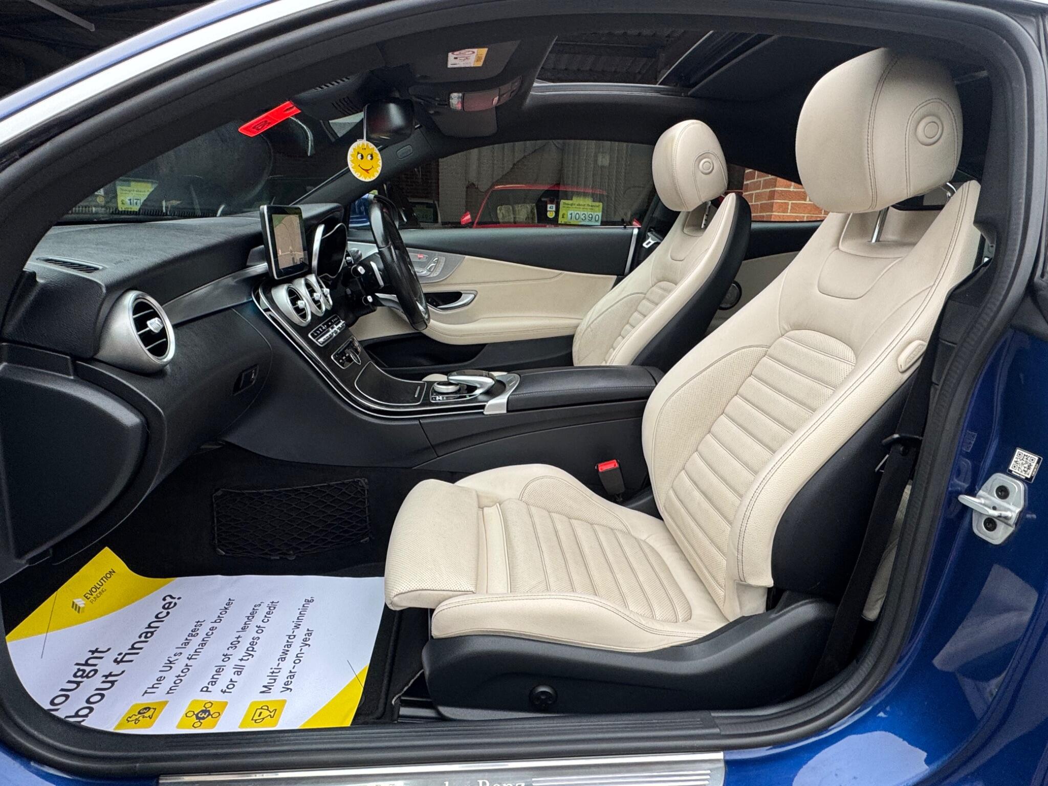 Mercedes-Benz C Class view 9