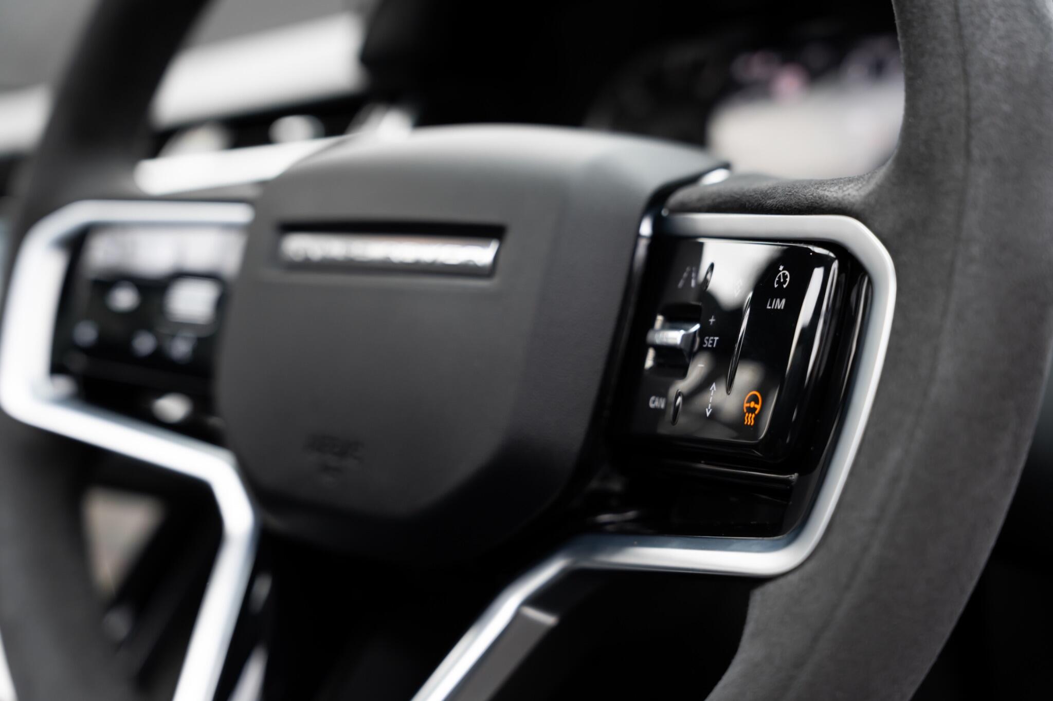 Land Rover Range Rover Velar view 29