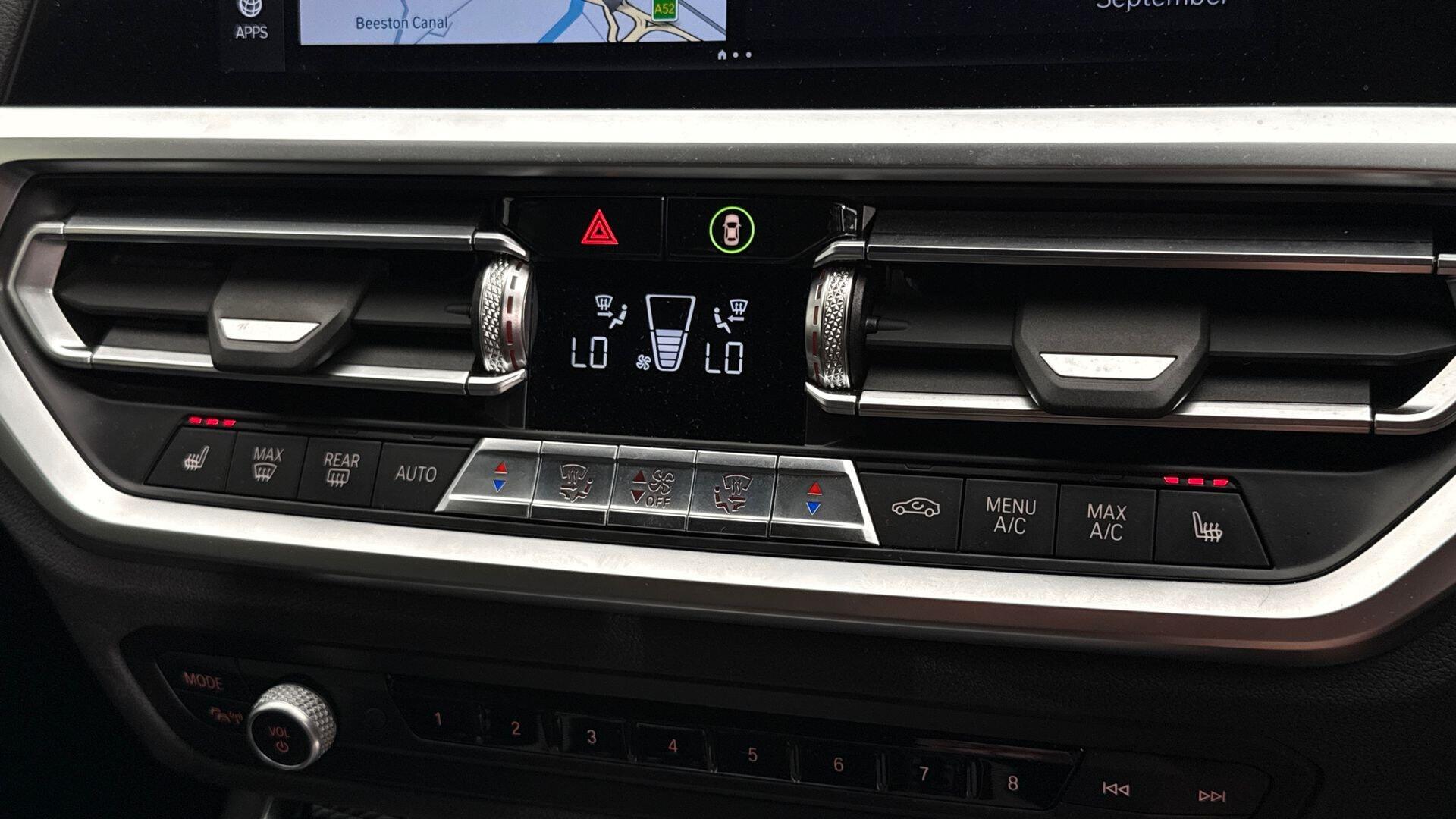 BMW 3 Series view 25