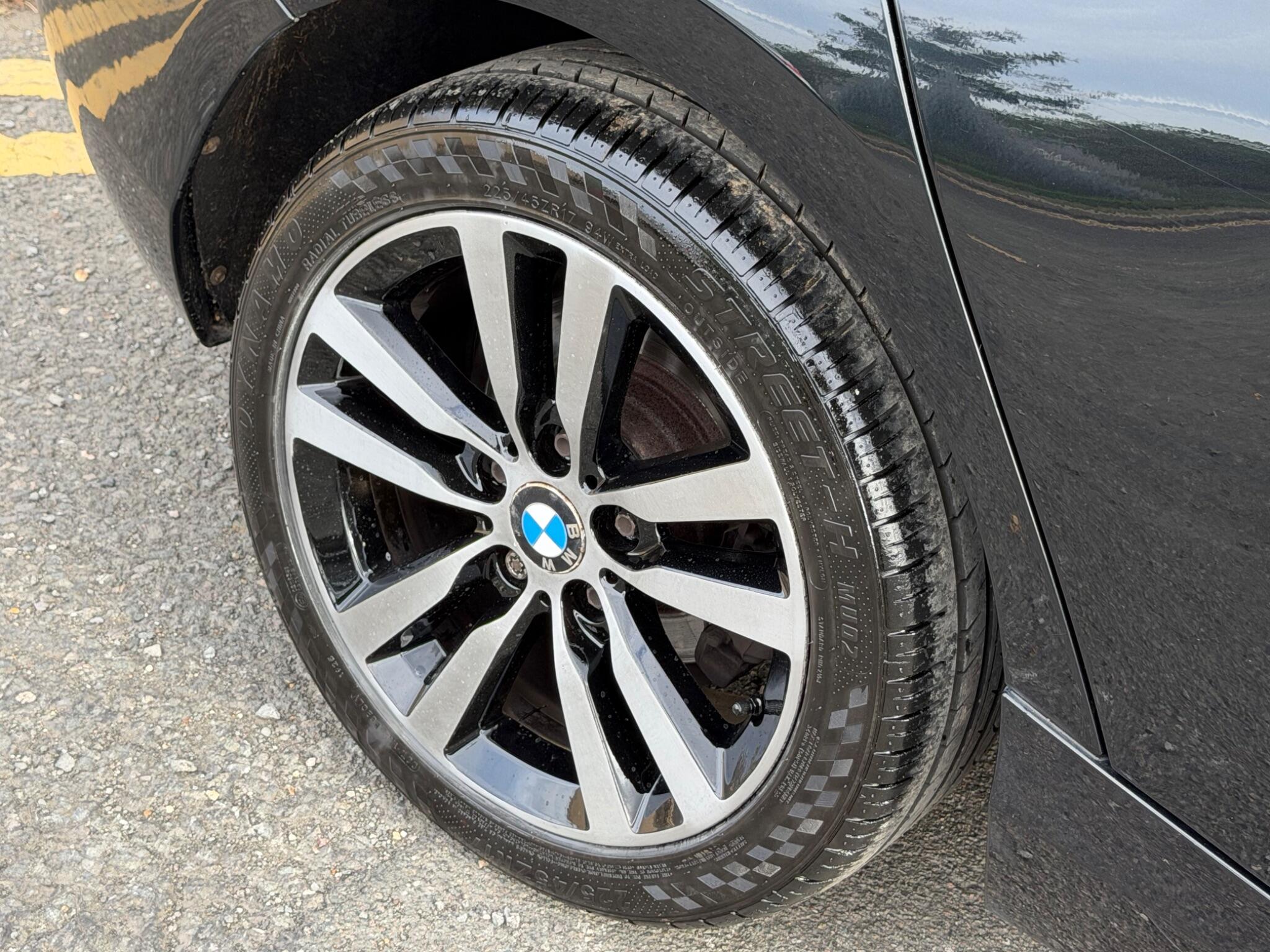 BMW 1 Series view 22