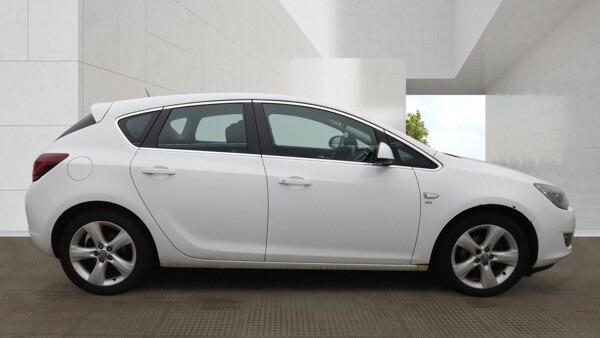 Vauxhall Astra view 5