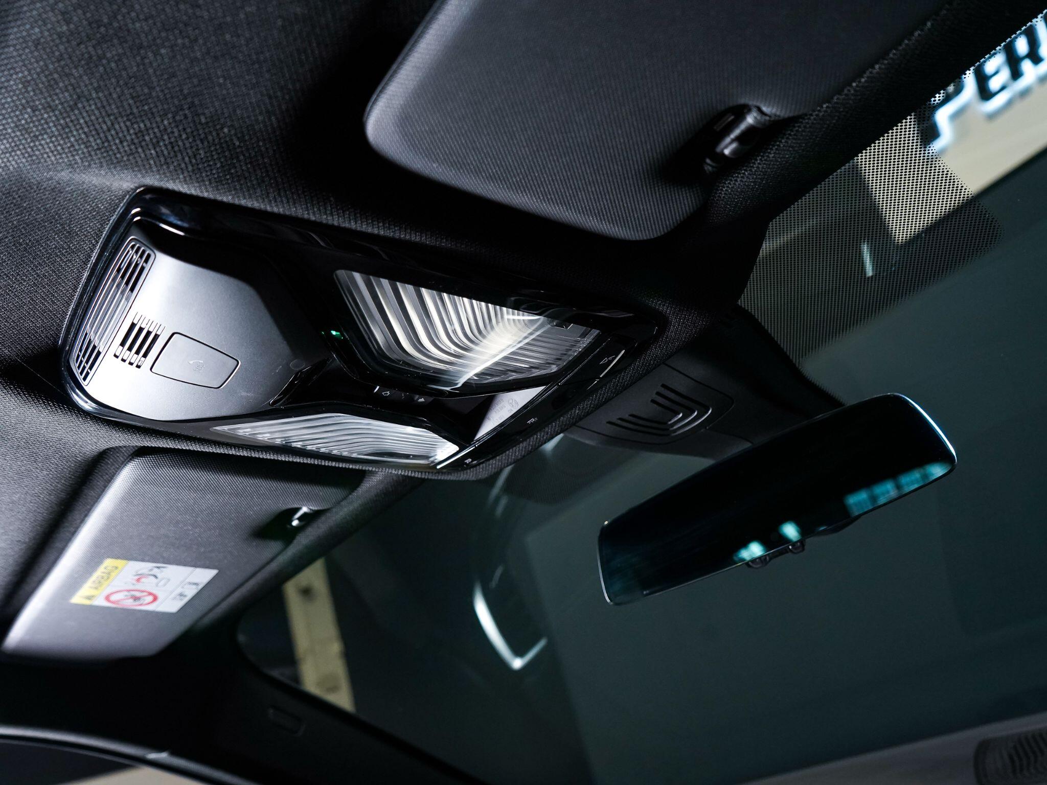 BMW X6 view 58