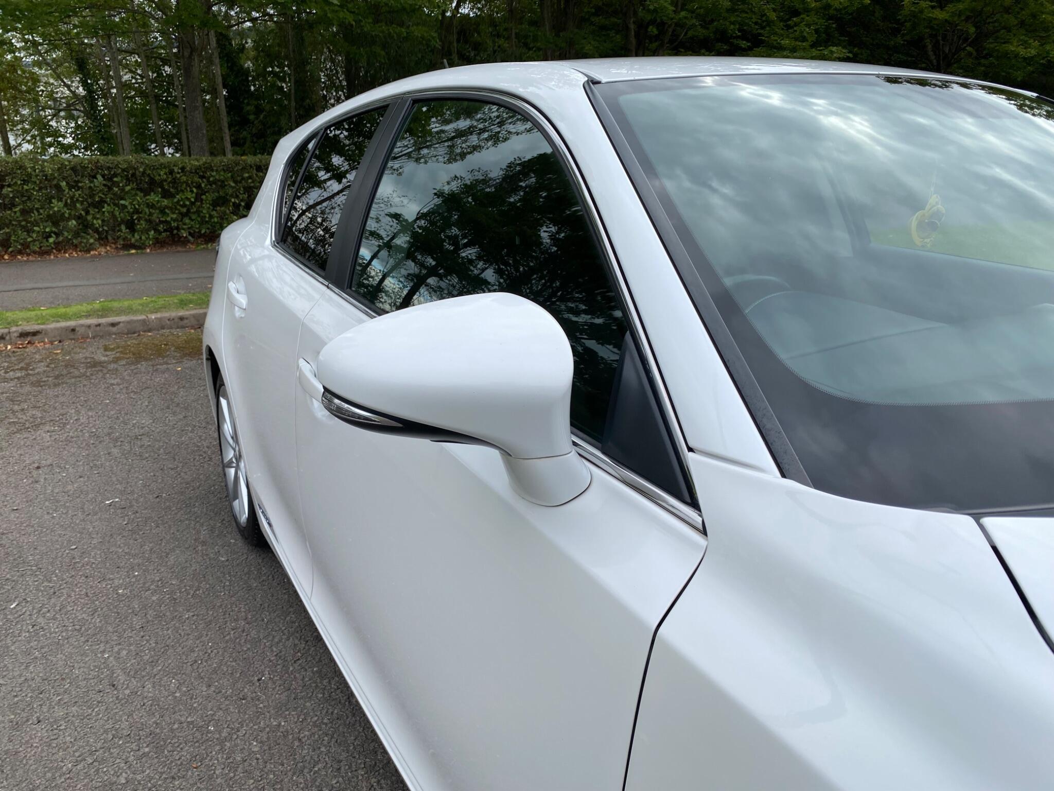 Lexus CT view 29