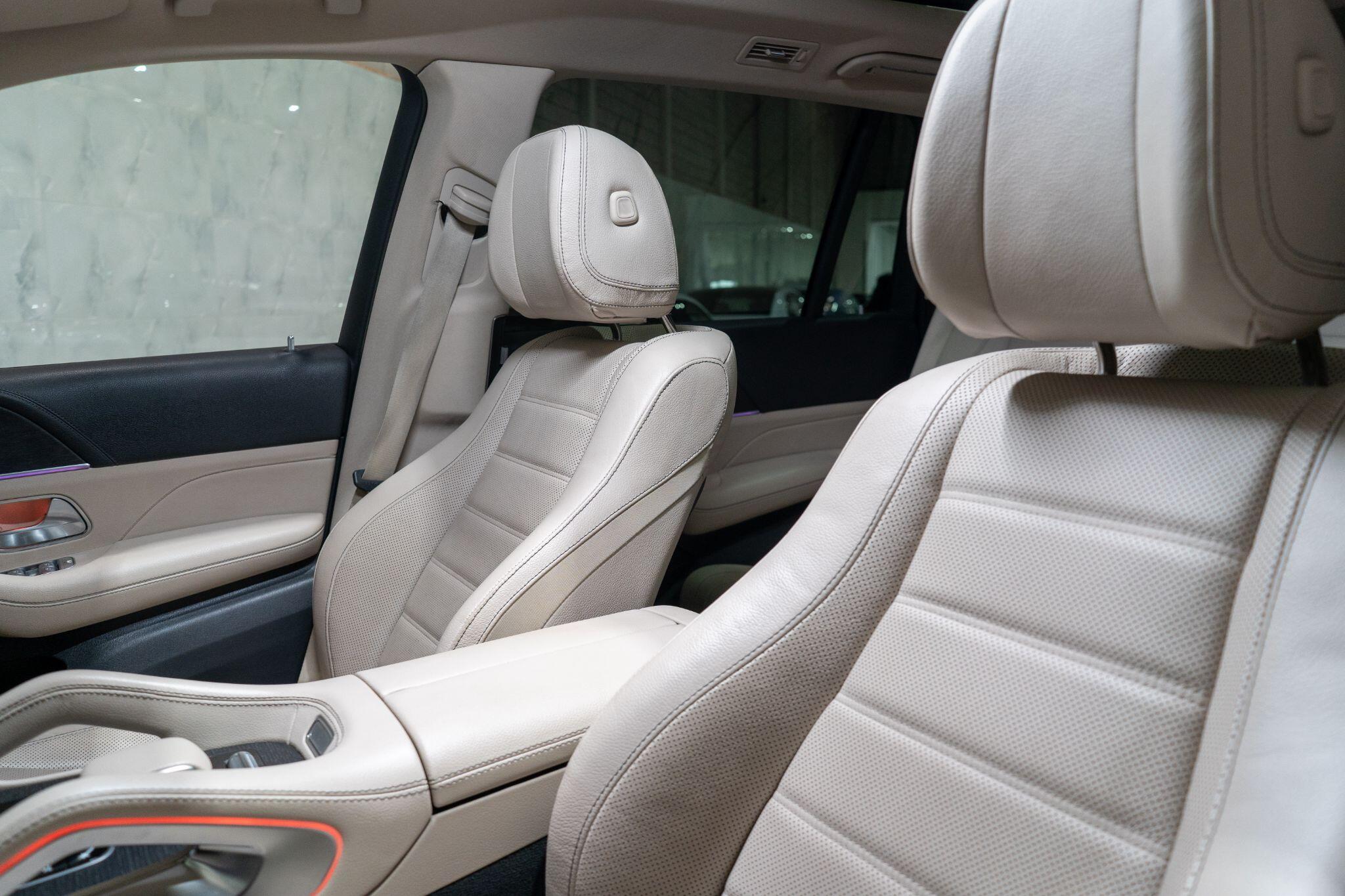 Mercedes-Benz GLS view 47