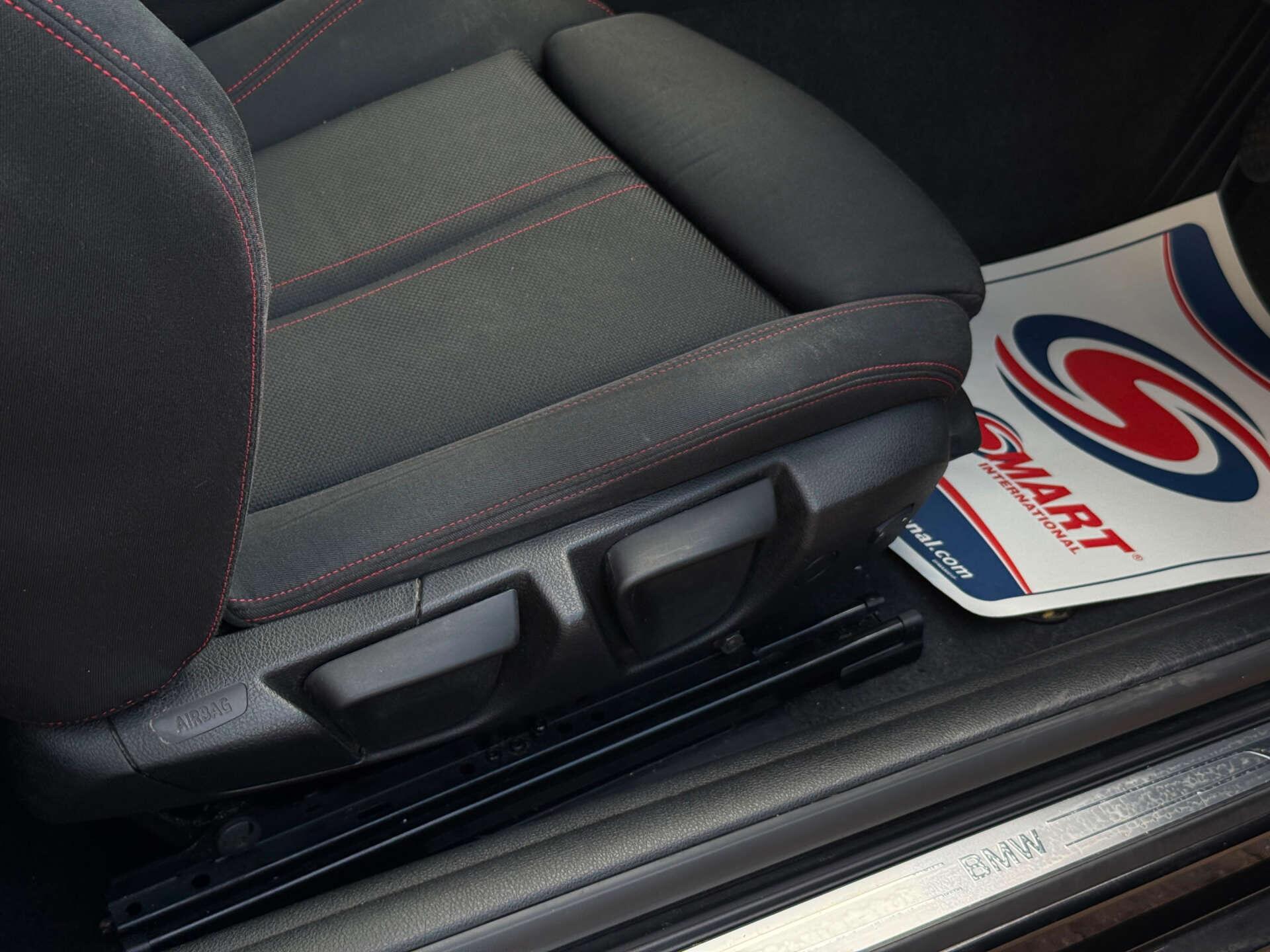 BMW 2 Series view 26