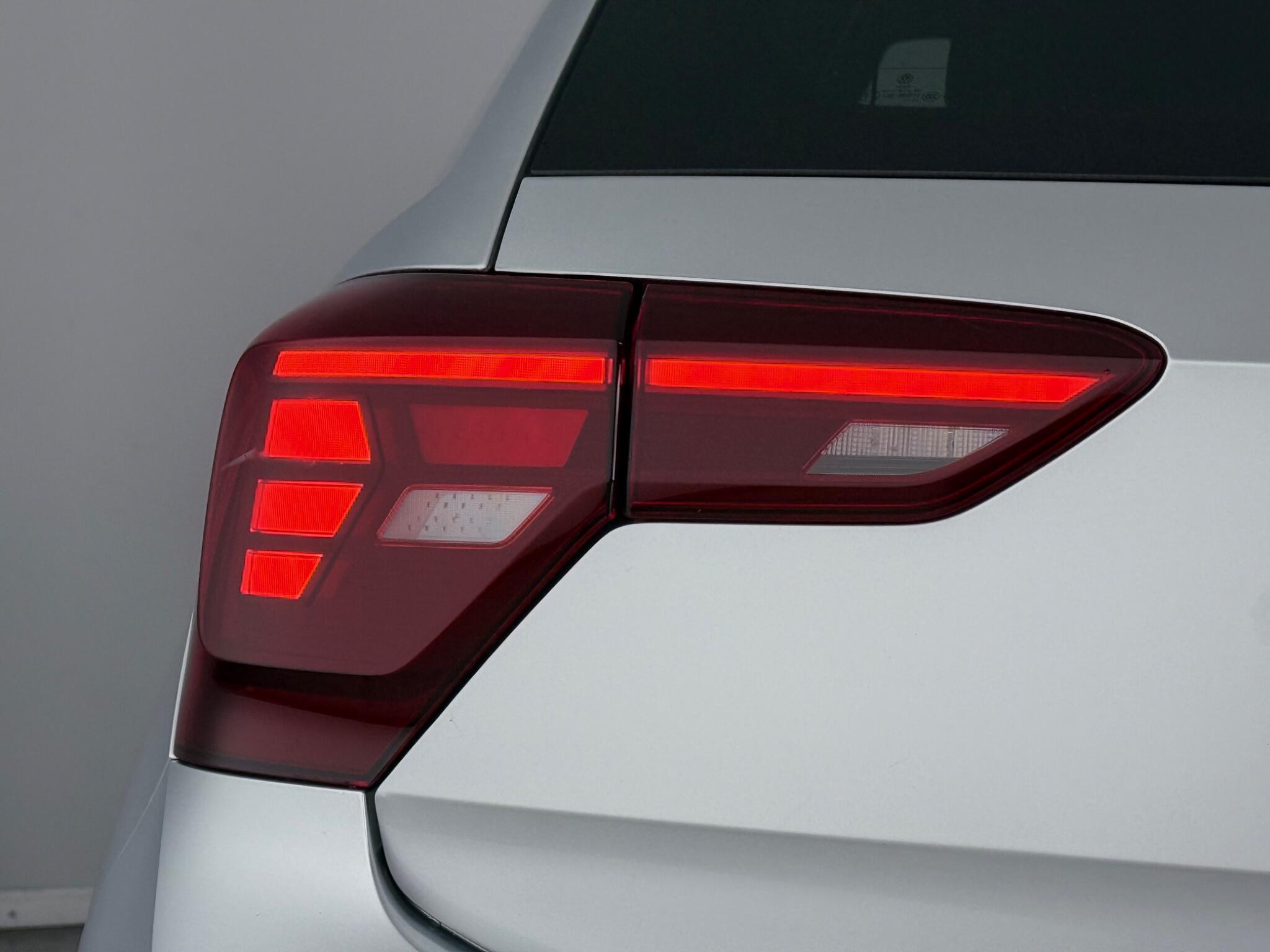Volkswagen Polo view 6