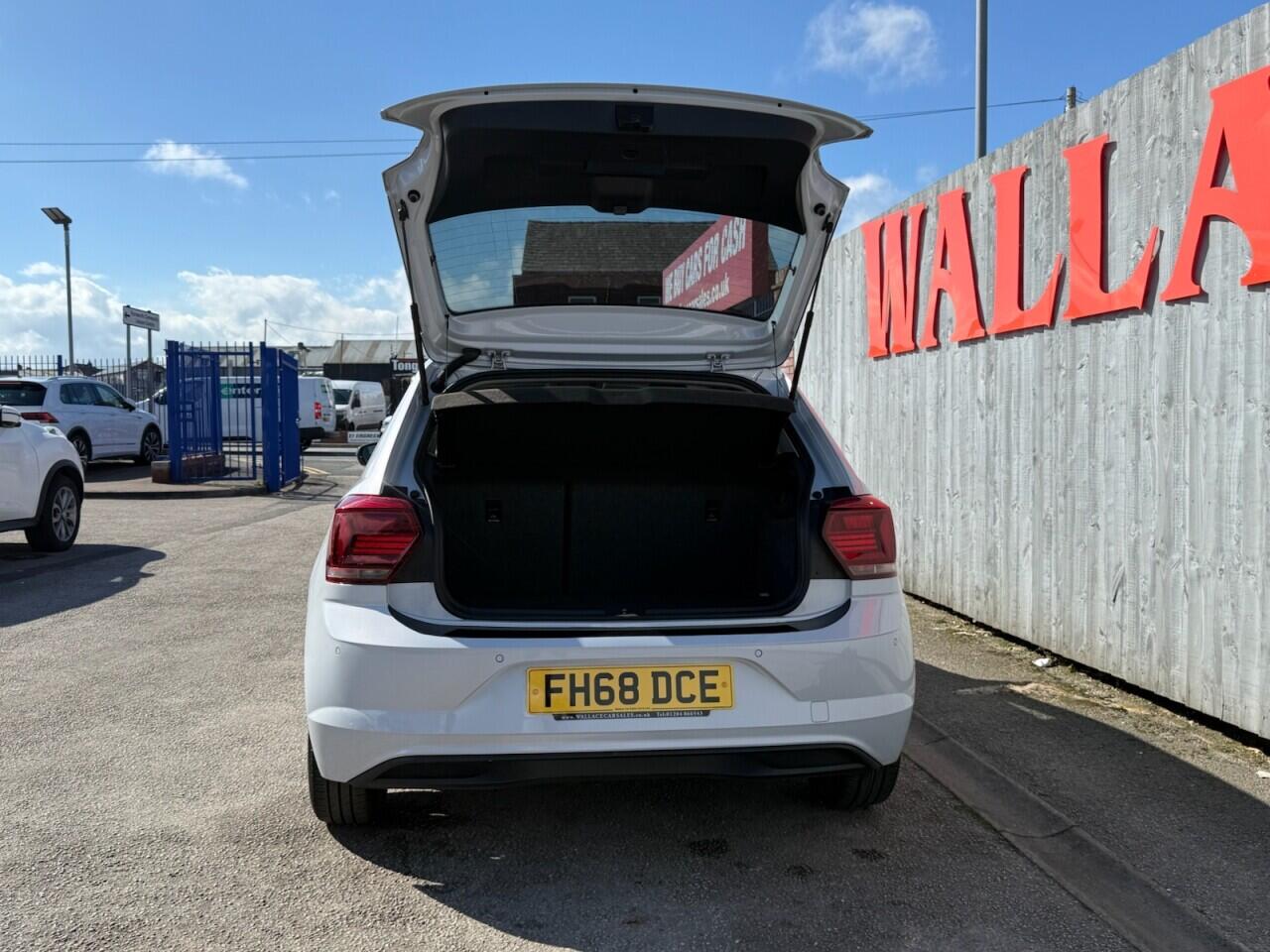 Volkswagen Polo view 36