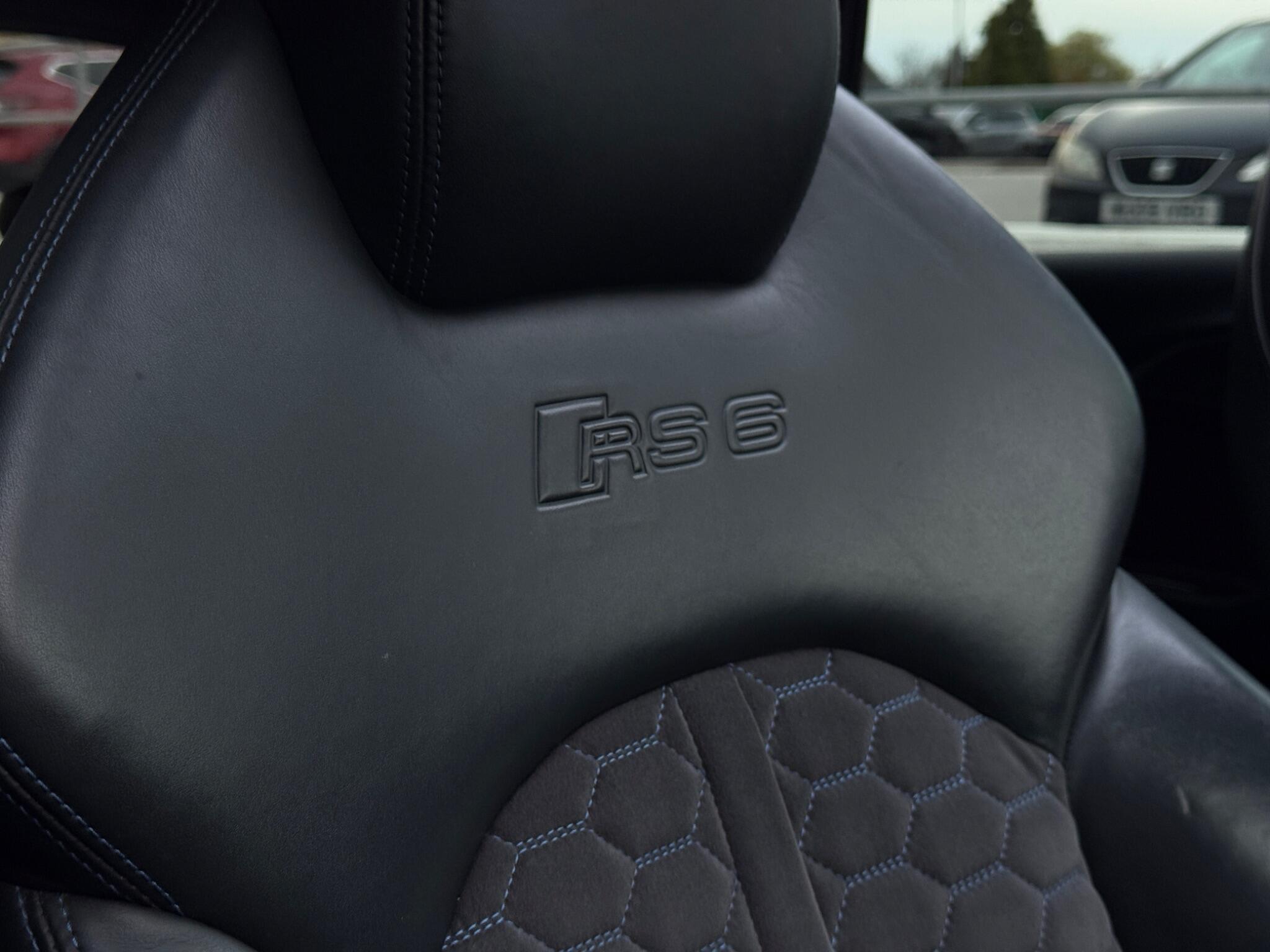 Audi RS6 view 64